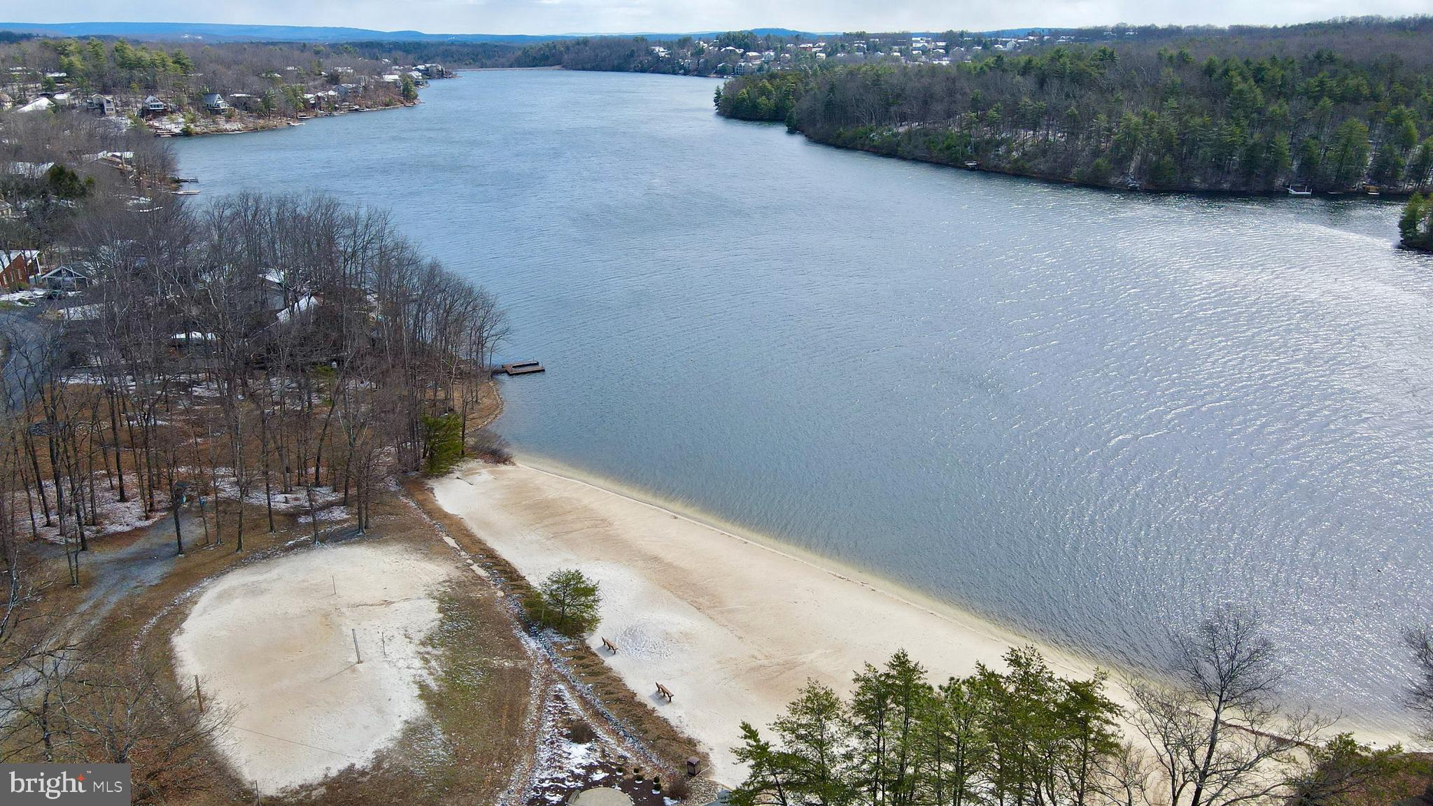 LAKE HOLIDAY ESTATES - Residential