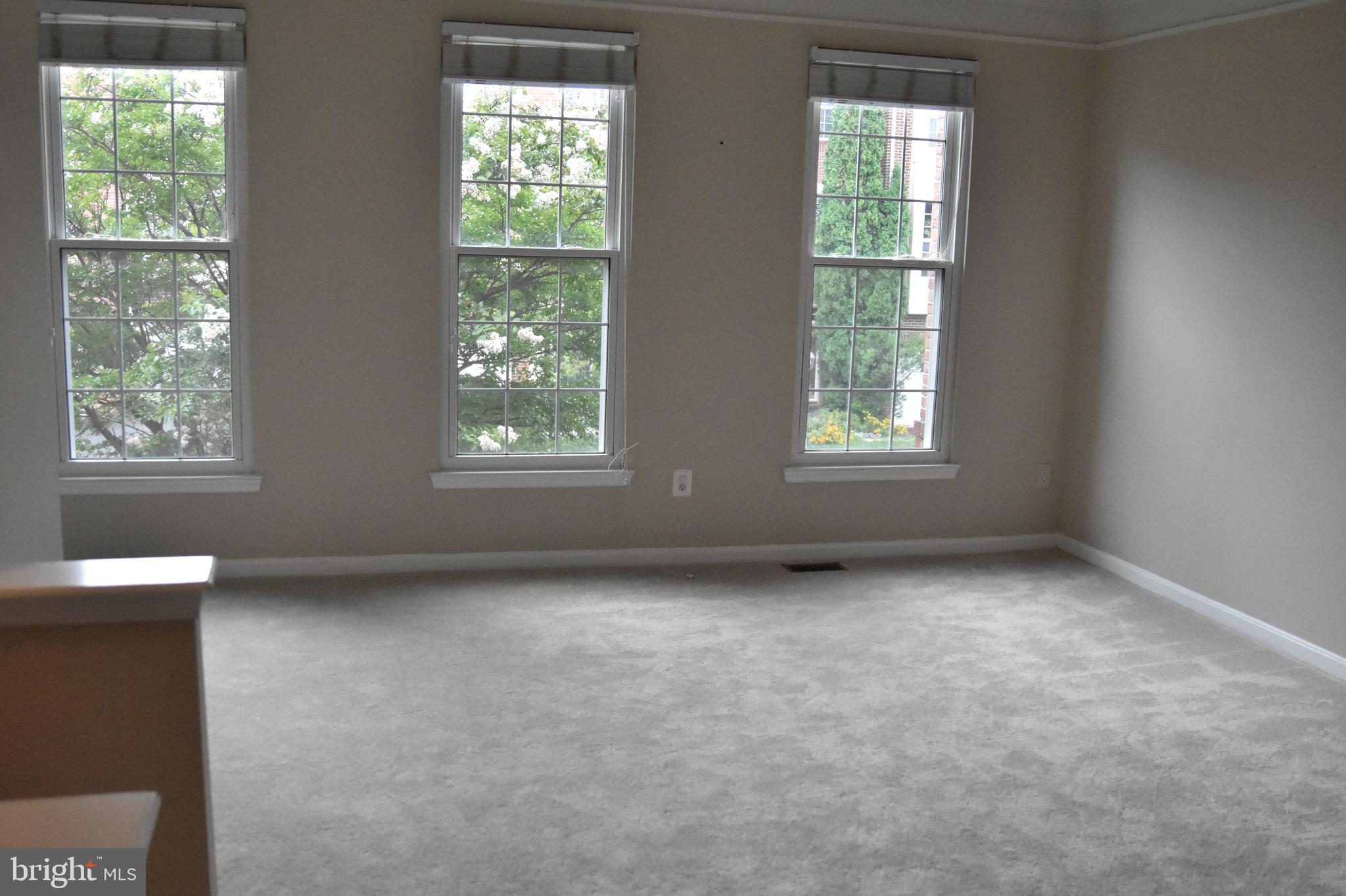 WOODLAND PARK - Residential Lease