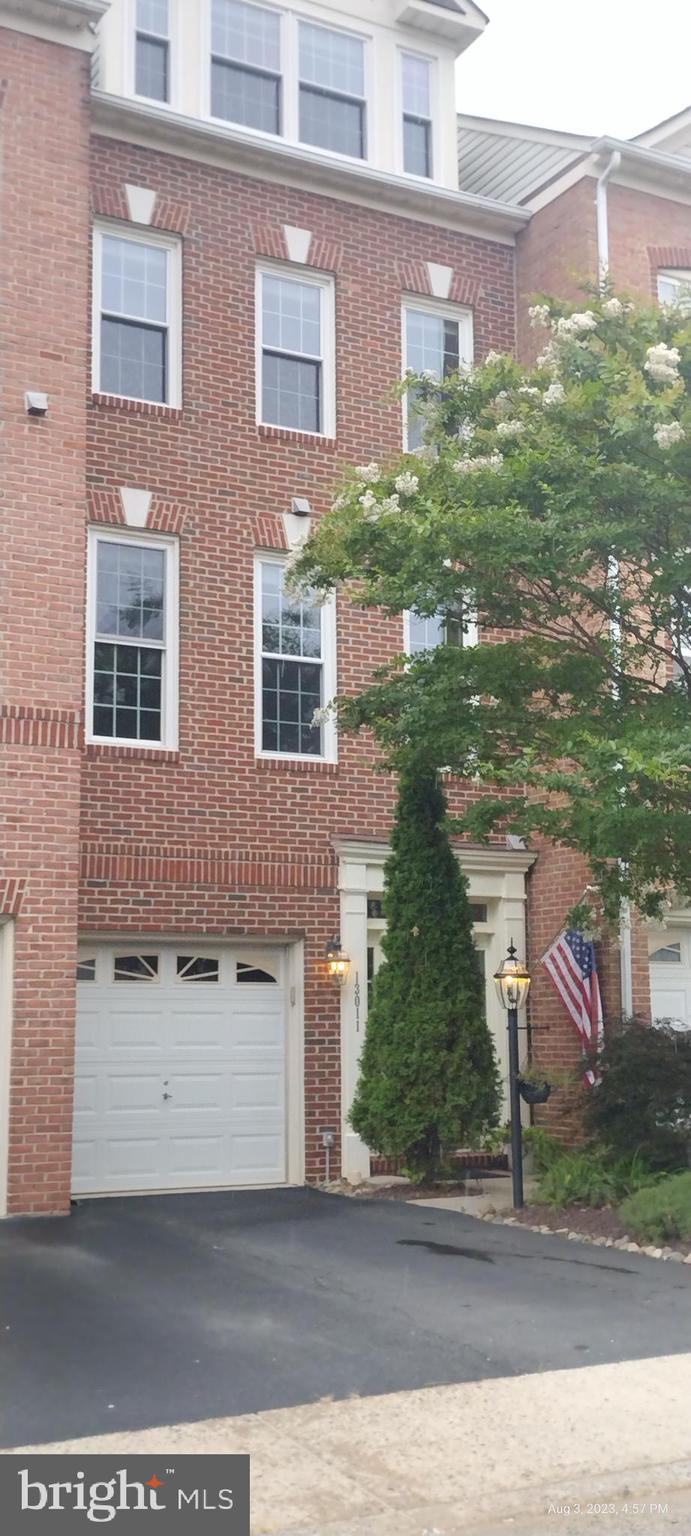 WOODLAND PARK - Residential Lease