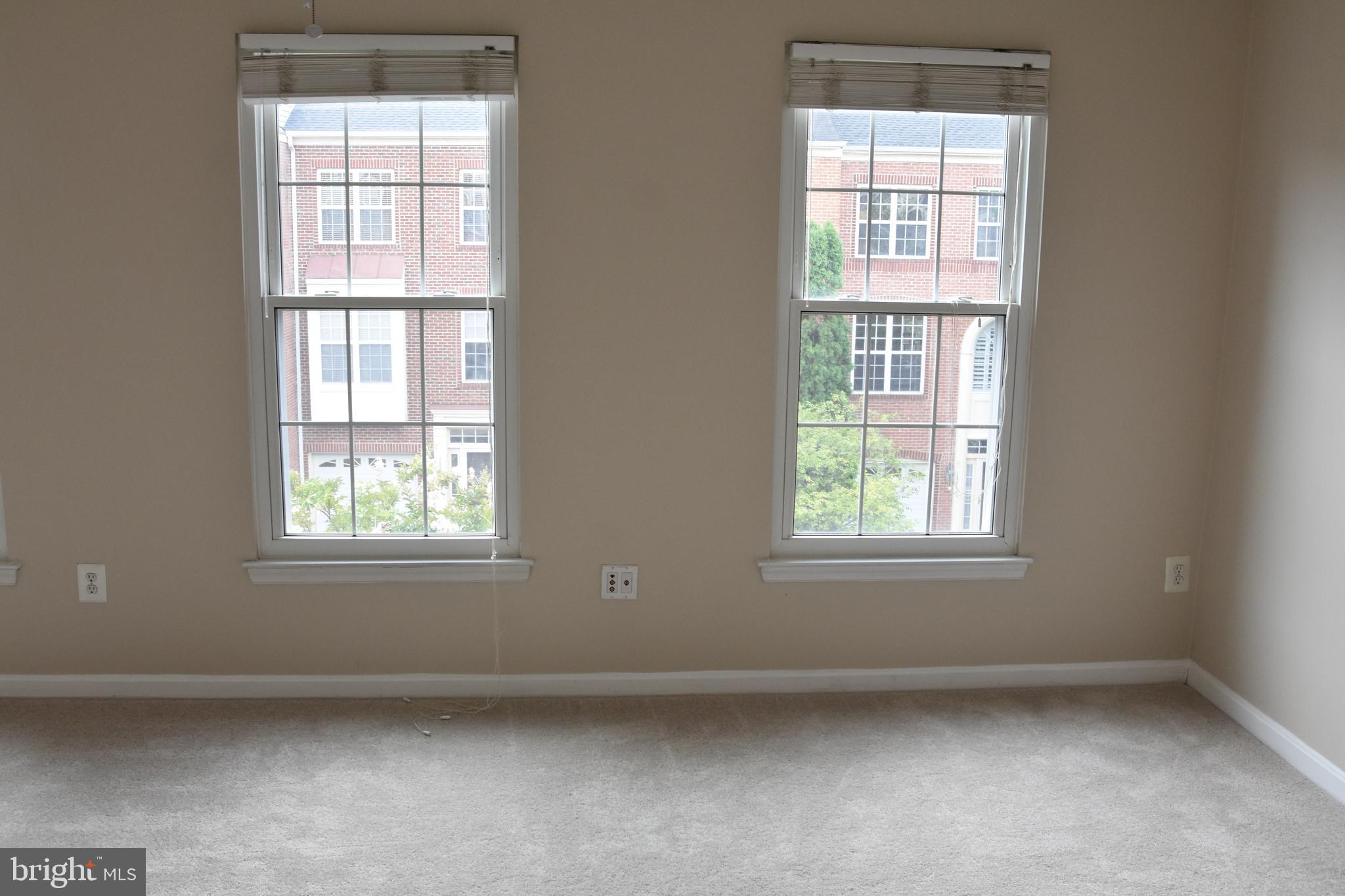 WOODLAND PARK - Residential Lease