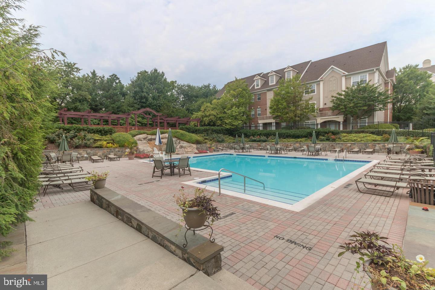 WOODLAND PARK - Residential Lease