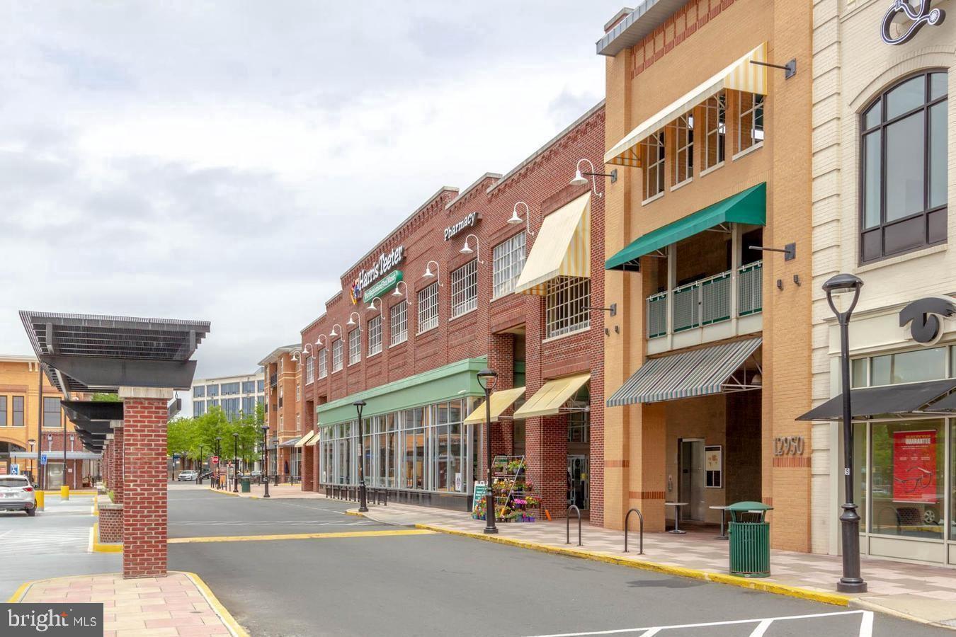 WOODLAND PARK - Residential Lease