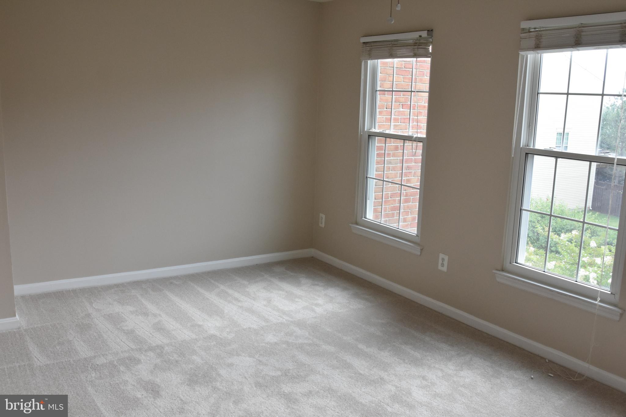 WOODLAND PARK - Residential Lease