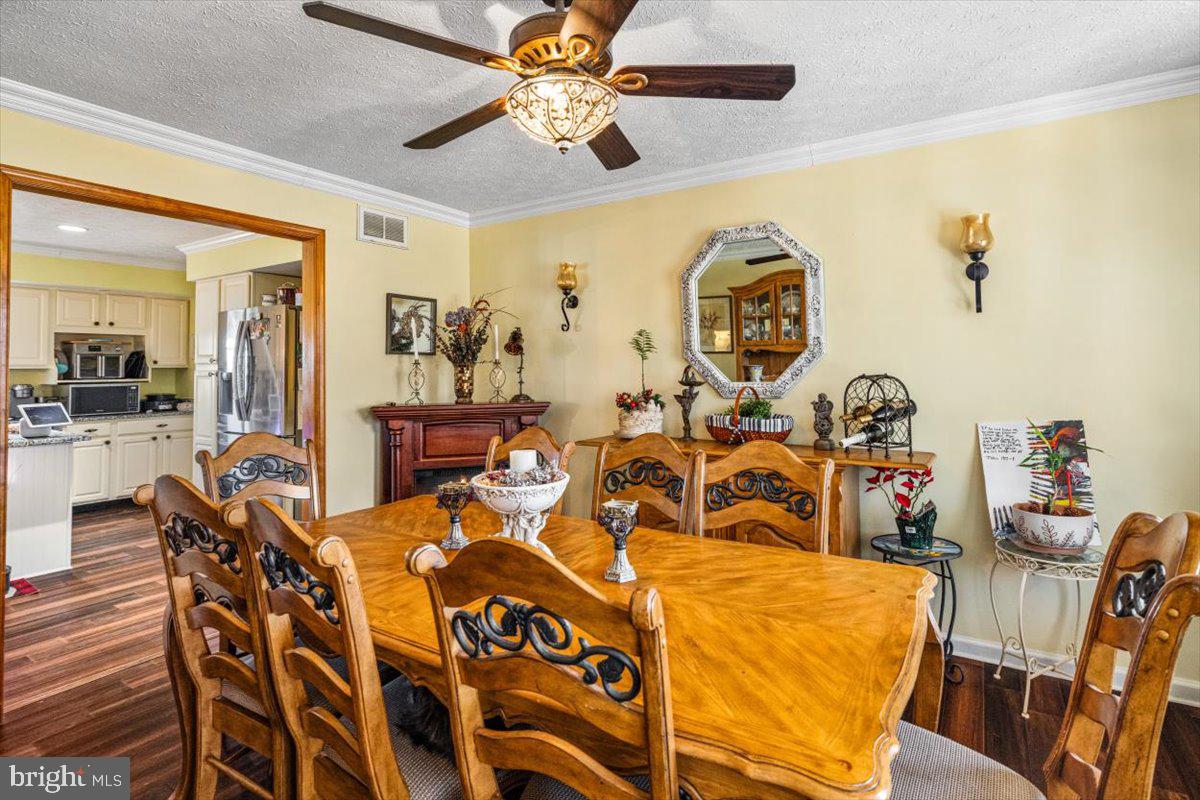 GLEN E RUSSELL - Residential