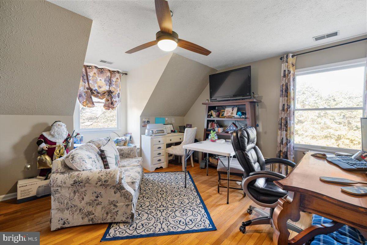 GLEN E RUSSELL - Residential