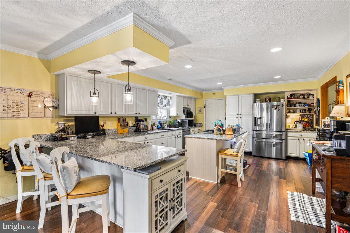 GLEN E RUSSELL - Residential