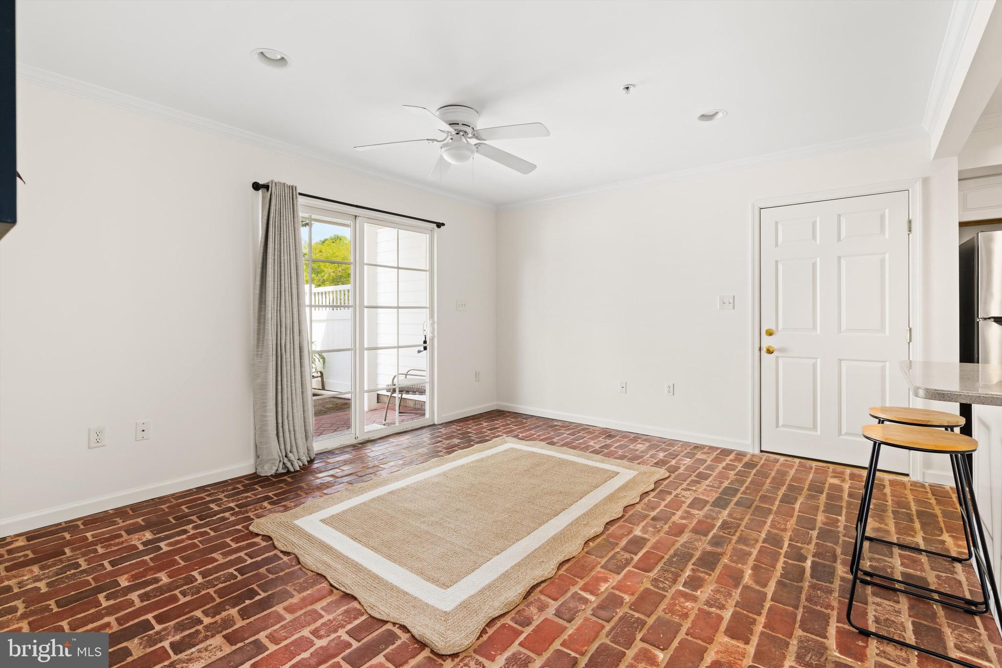 211 WILLIAMS STREET 3