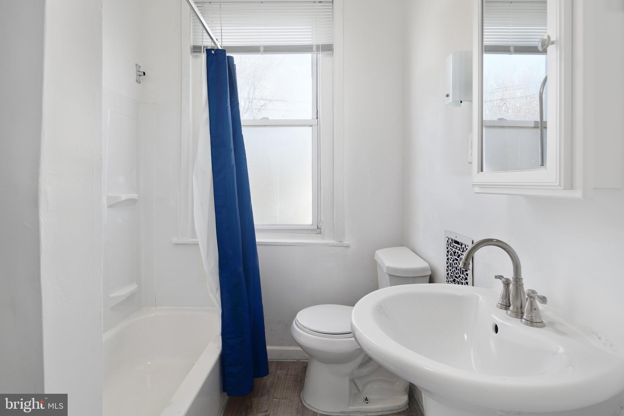 STRAWBERRY MANSION - Residential