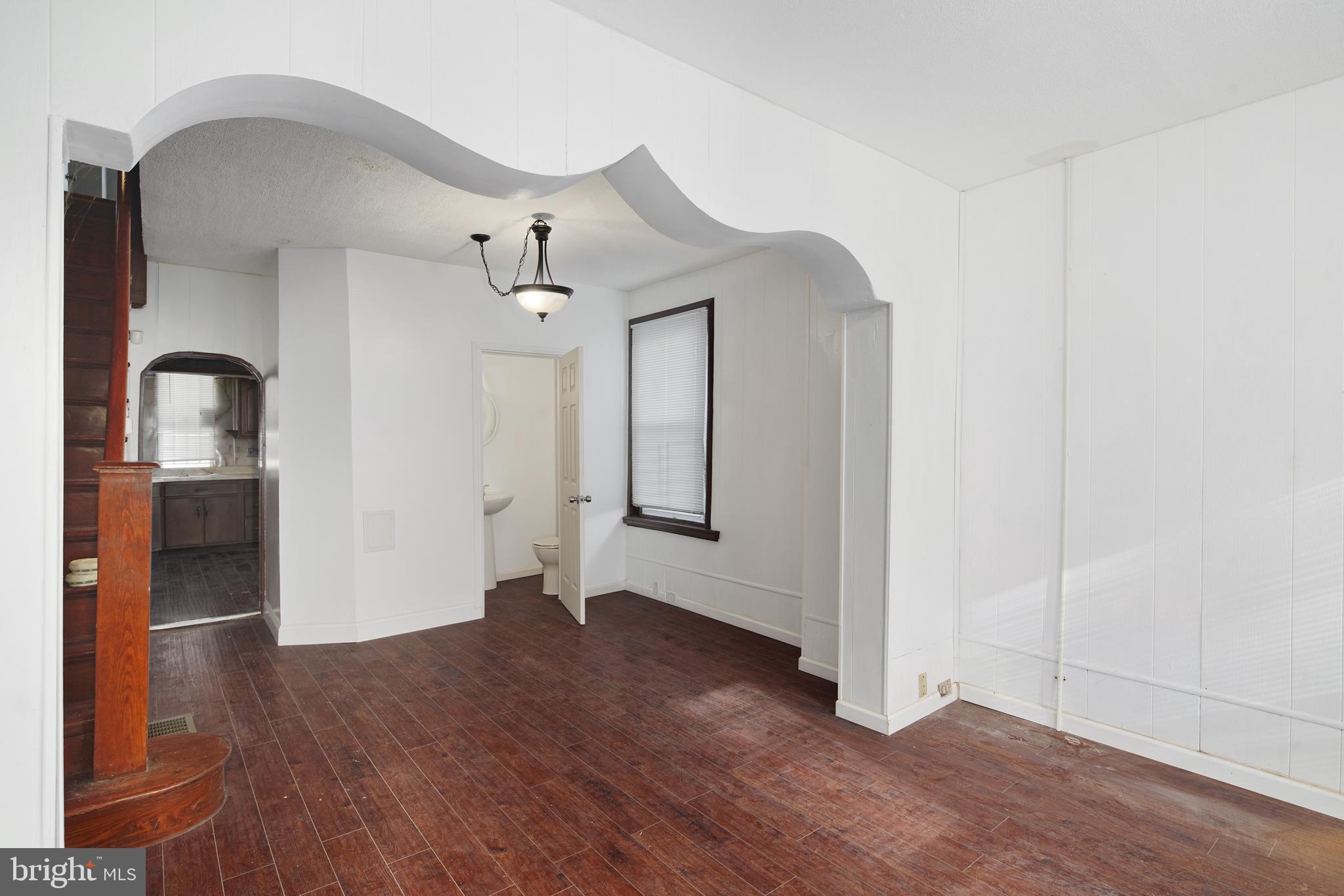 STRAWBERRY MANSION - Residential