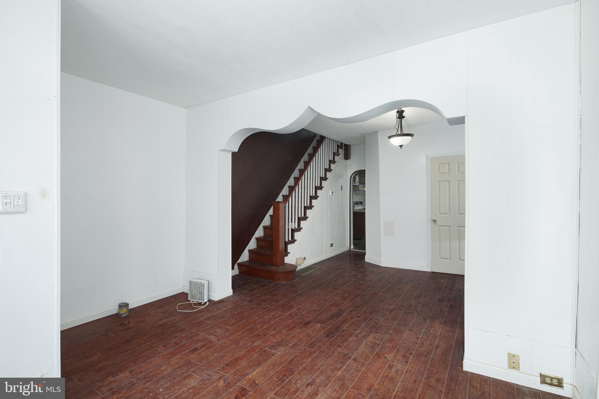 STRAWBERRY MANSION - Residential