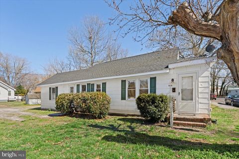 705 ROGER STREET SALISBURY MD 21804