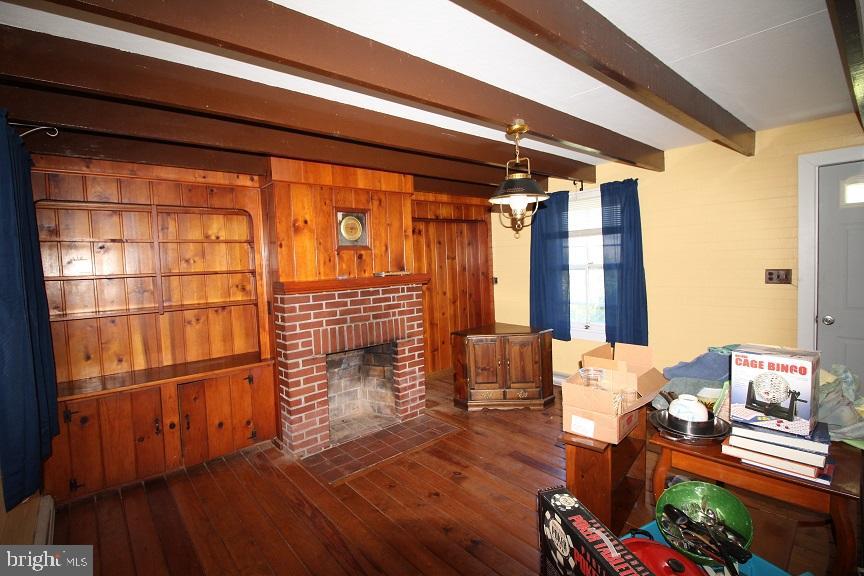 NO SUBDIVISION - Residential