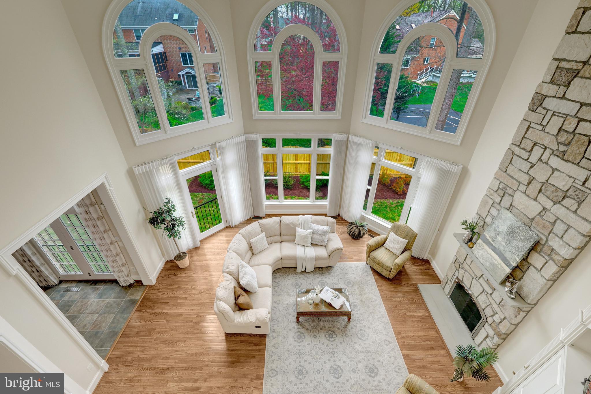 FOXHALL OF MCLEAN - Residential