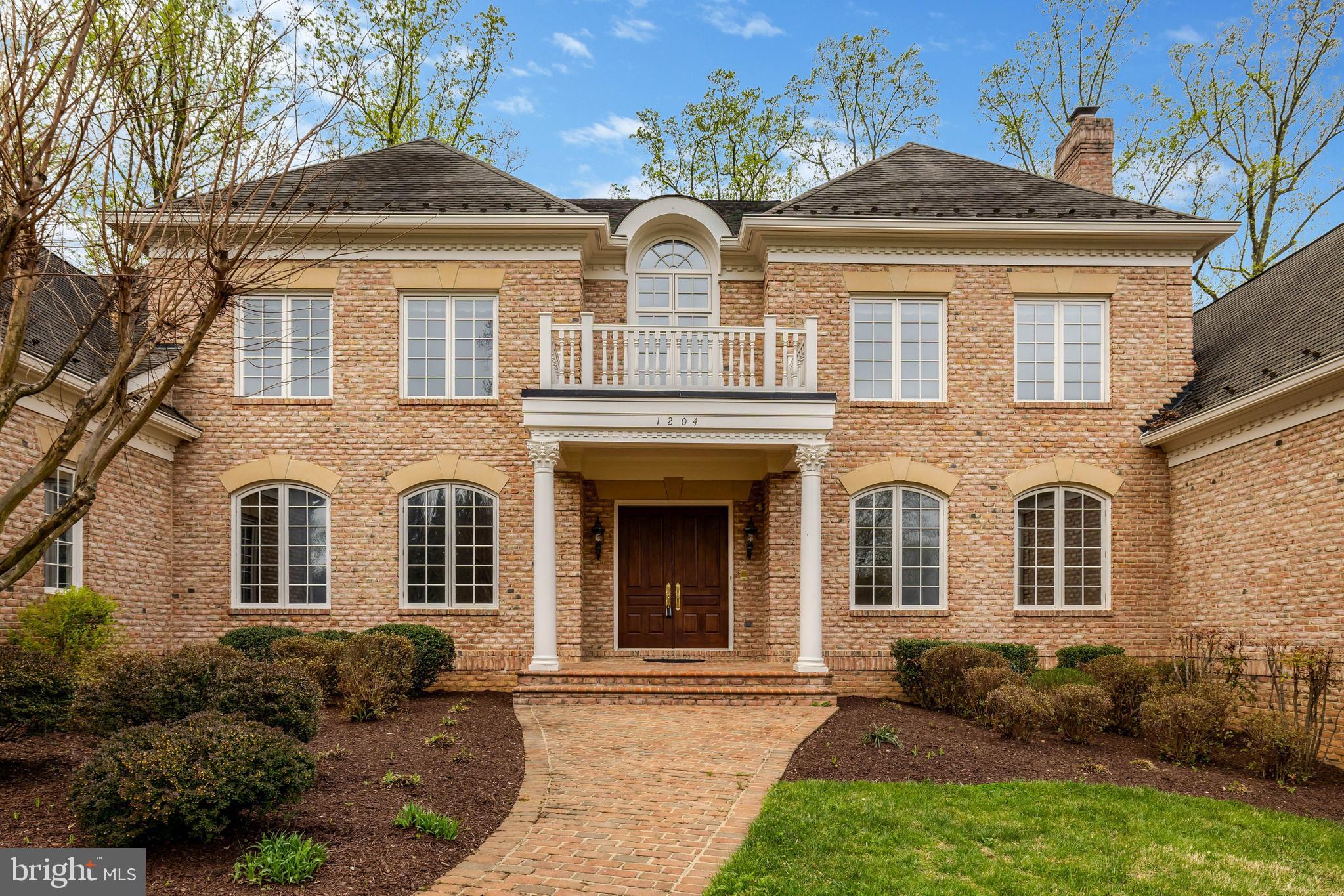 FOXHALL OF MCLEAN - Residential