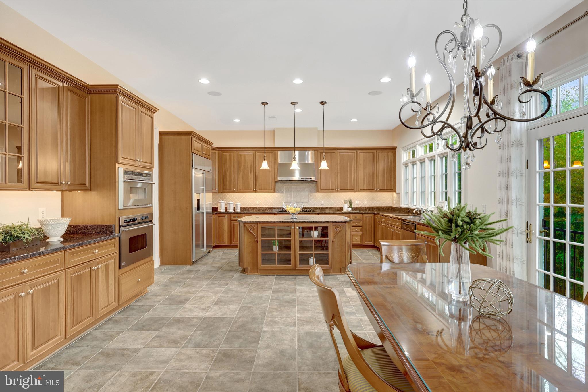 FOXHALL OF MCLEAN - Residential