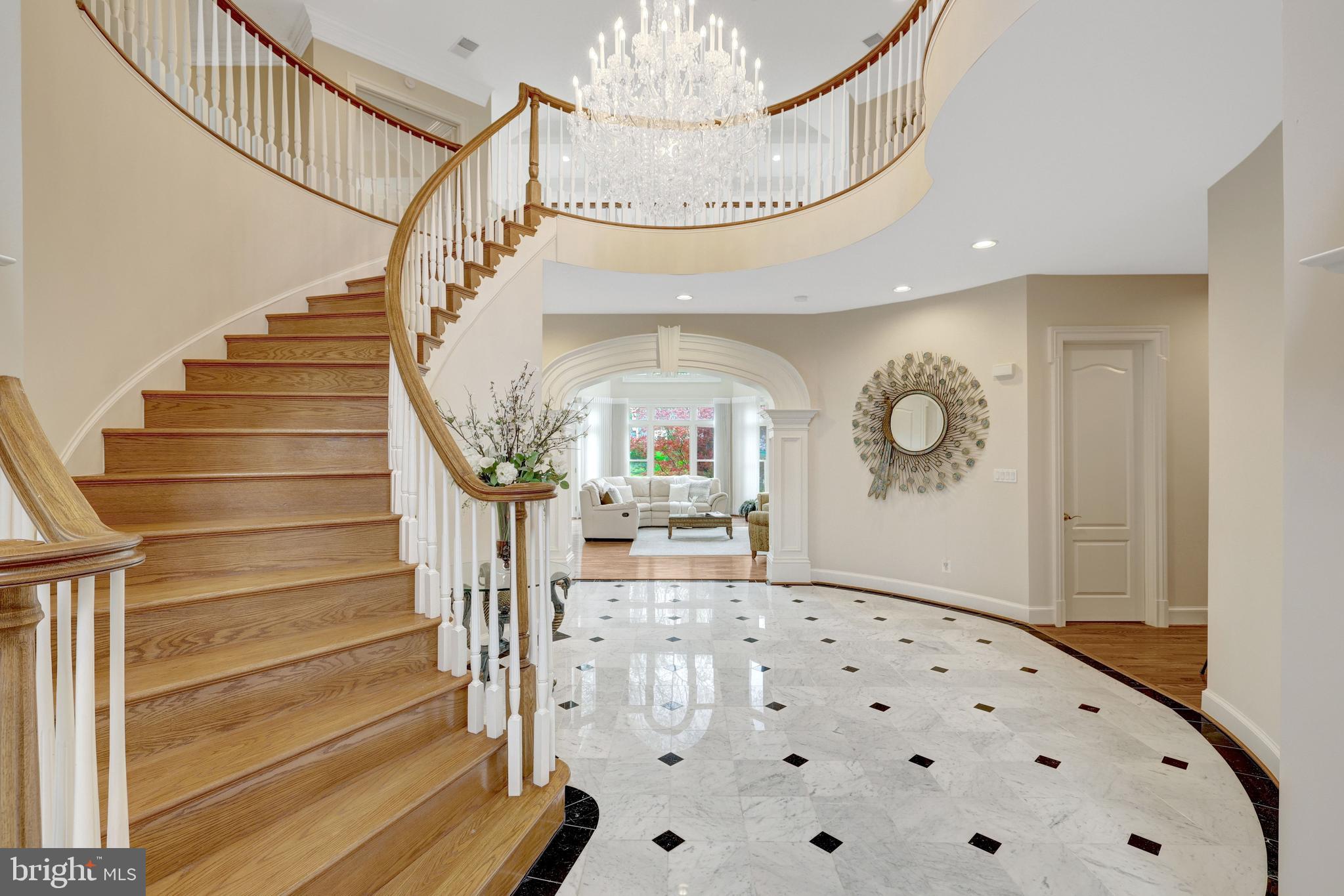 FOXHALL OF MCLEAN - Residential