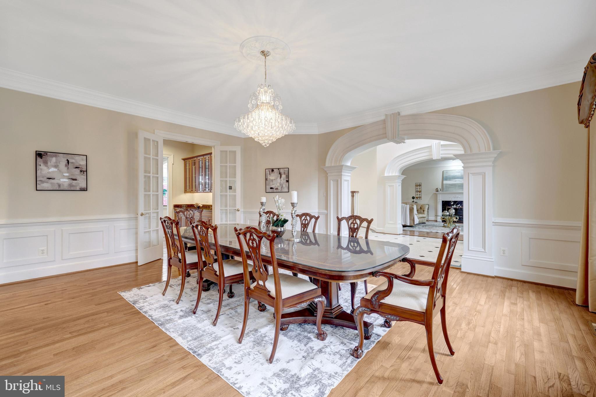 FOXHALL OF MCLEAN - Residential