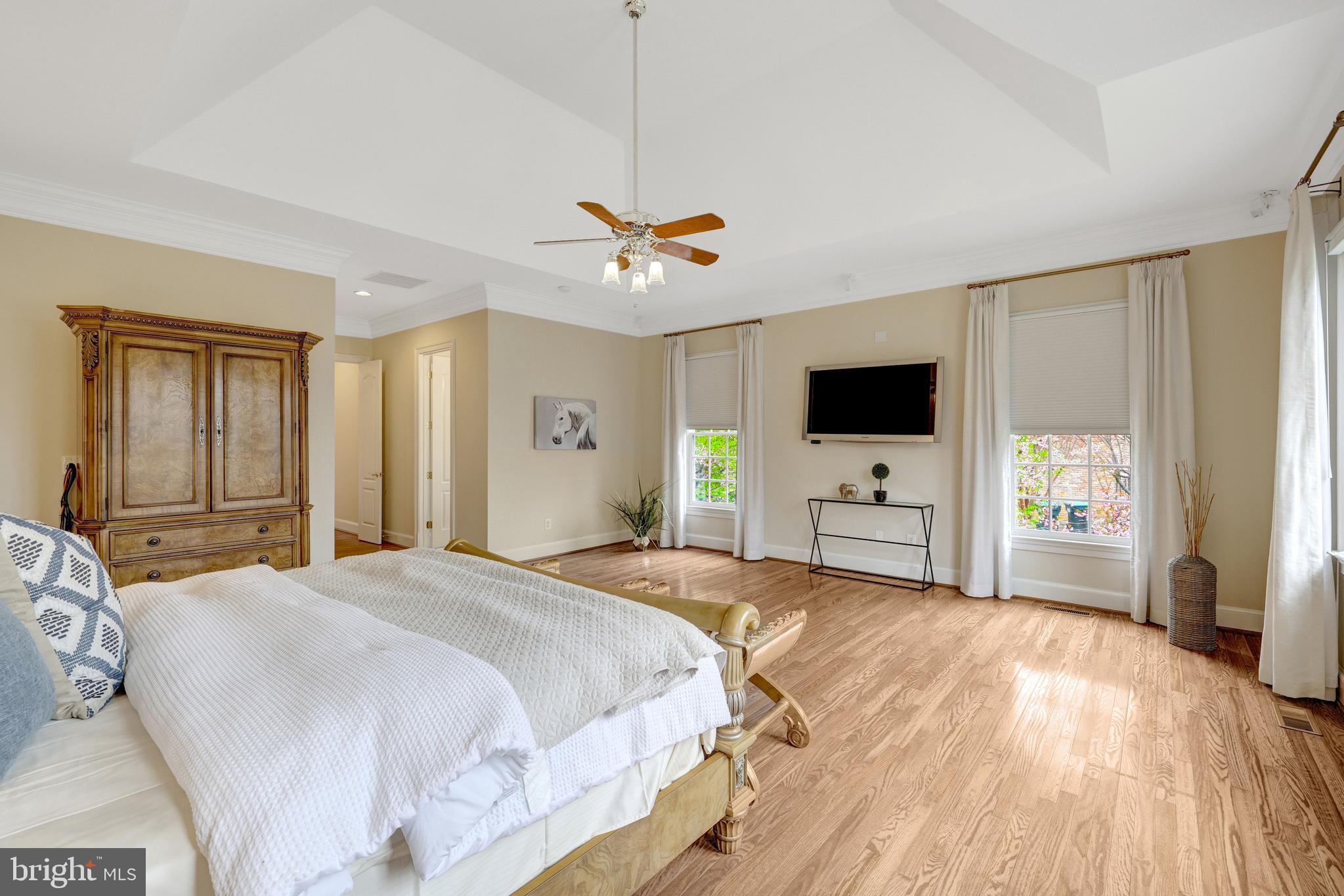 FOXHALL OF MCLEAN - Residential