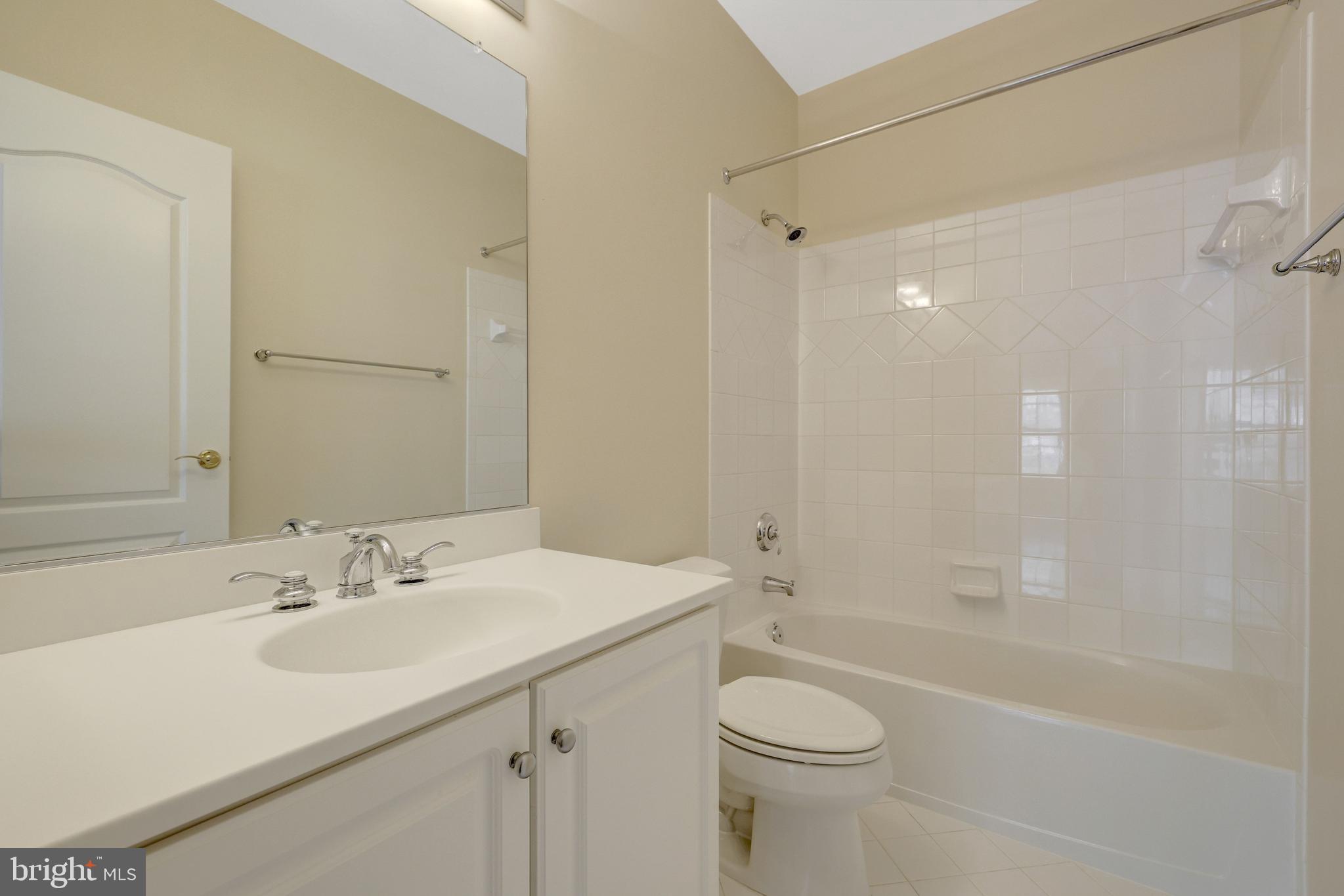 FOXHALL OF MCLEAN - Residential