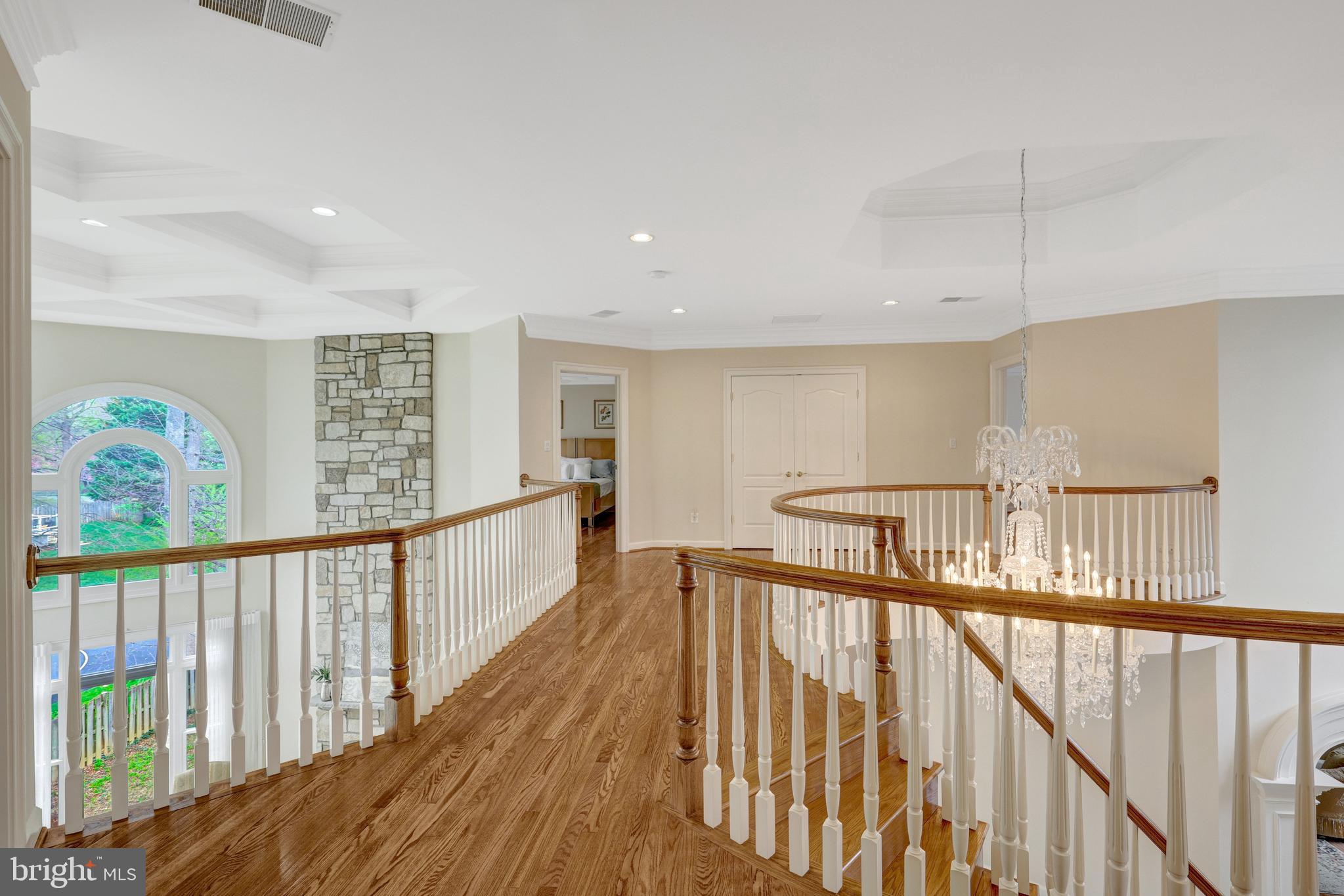 FOXHALL OF MCLEAN - Residential