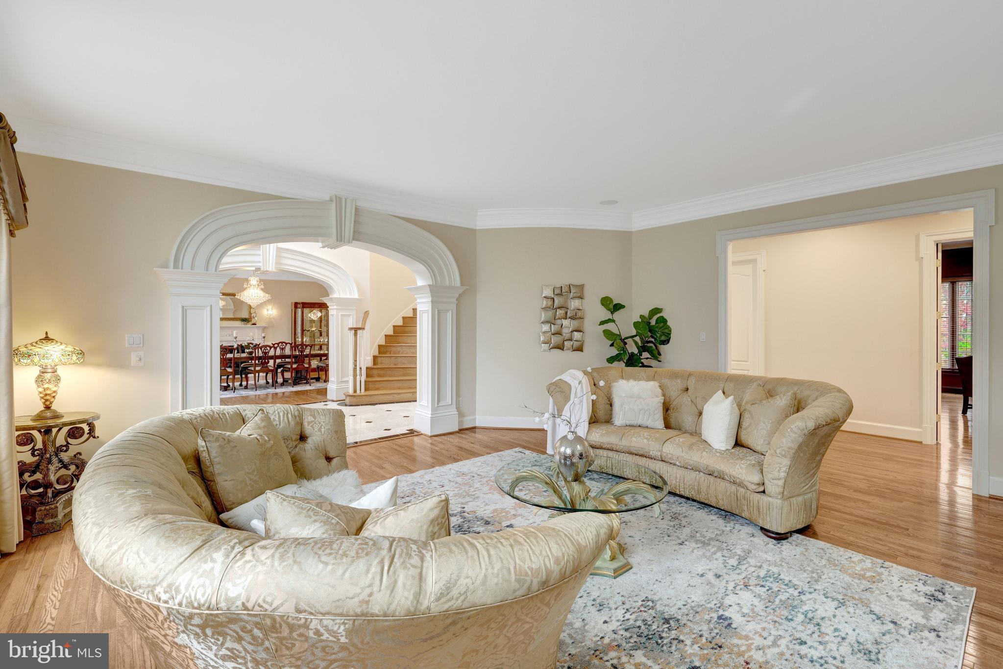 FOXHALL OF MCLEAN - Residential