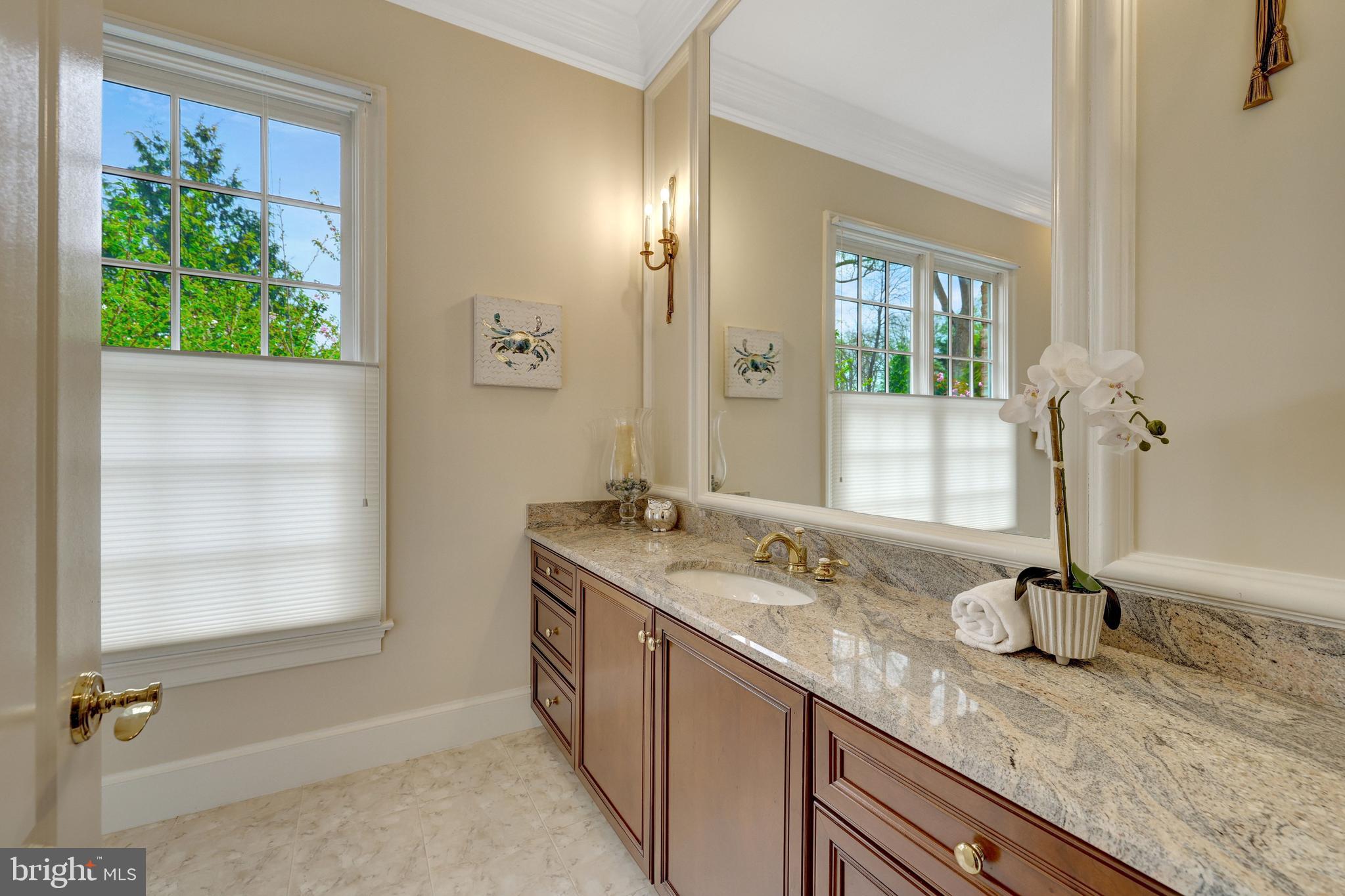 FOXHALL OF MCLEAN - Residential