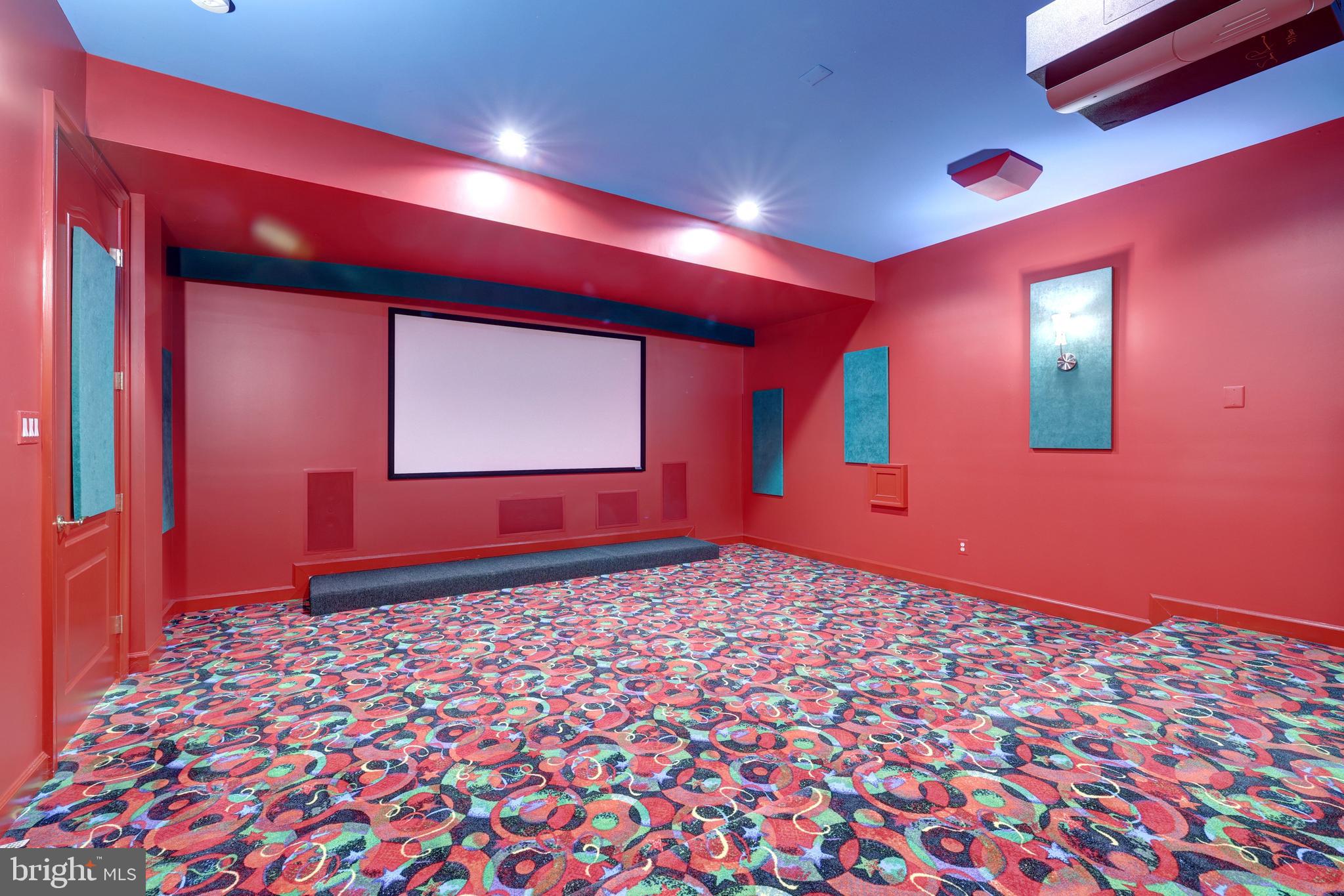 FOXHALL OF MCLEAN - Residential