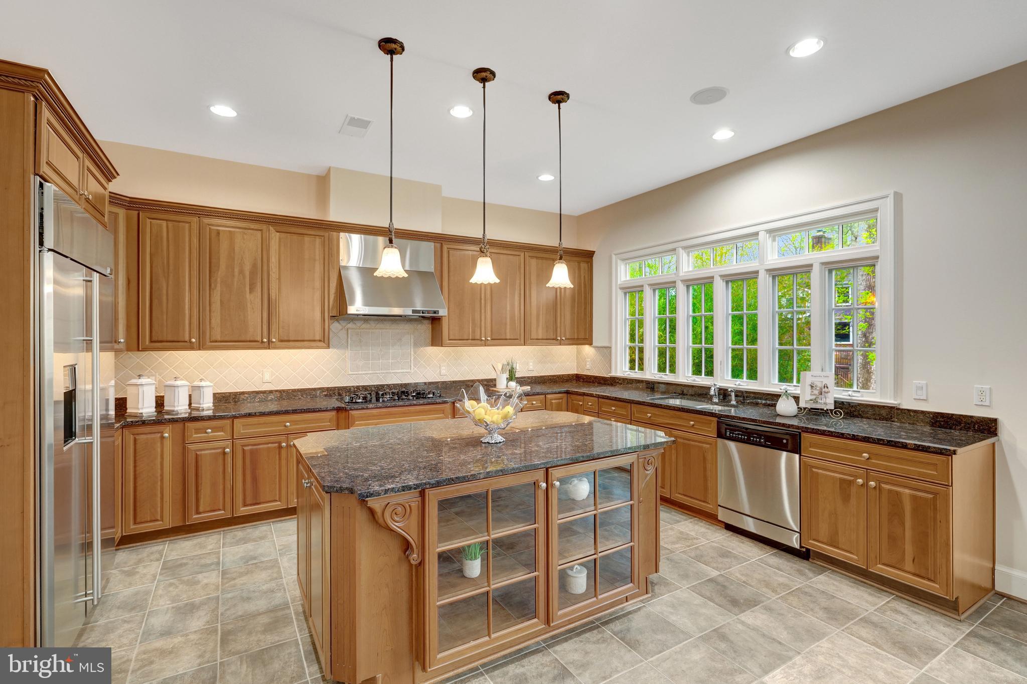 FOXHALL OF MCLEAN - Residential