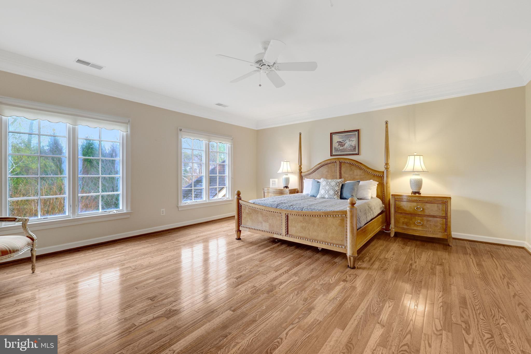 FOXHALL OF MCLEAN - Residential