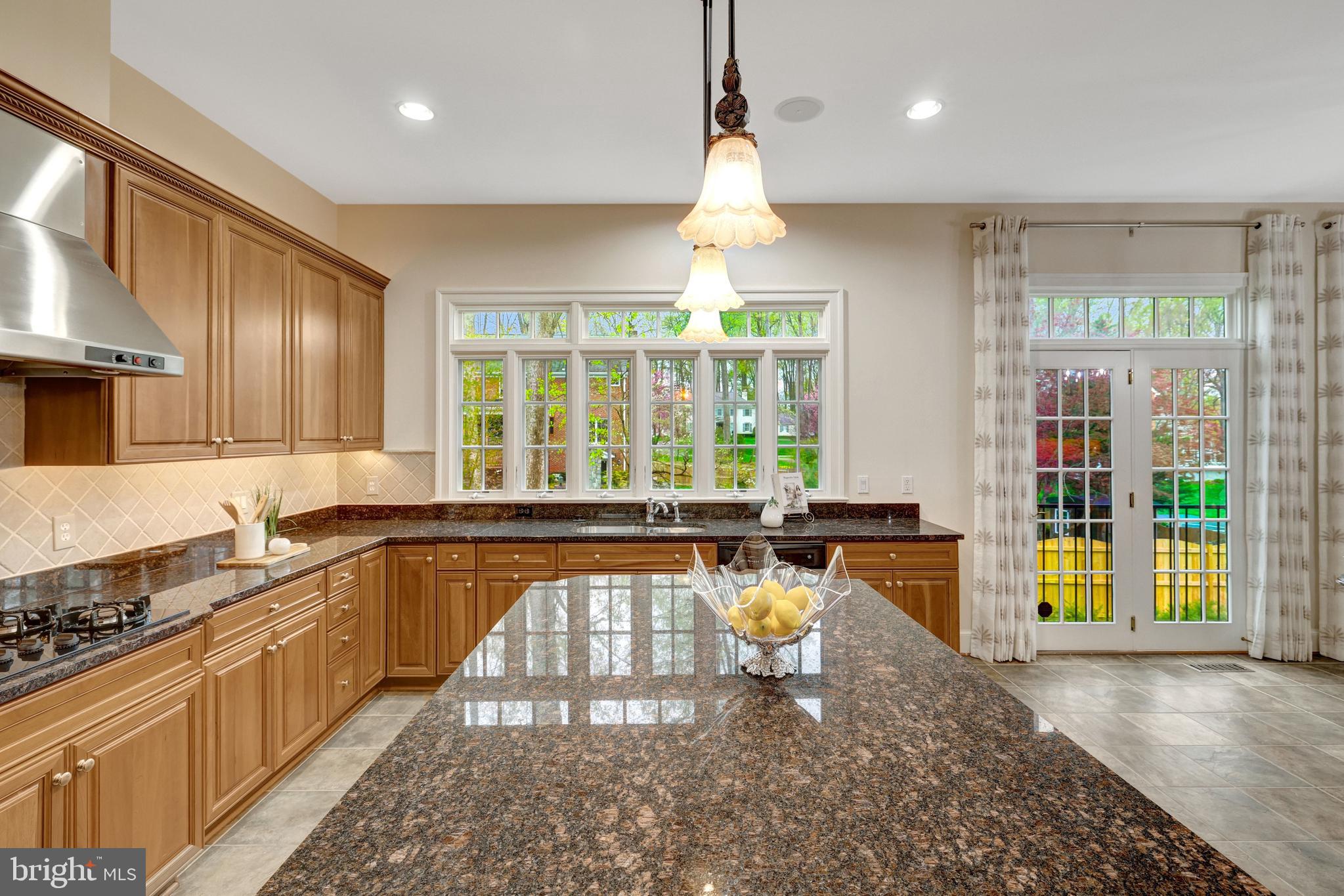 FOXHALL OF MCLEAN - Residential