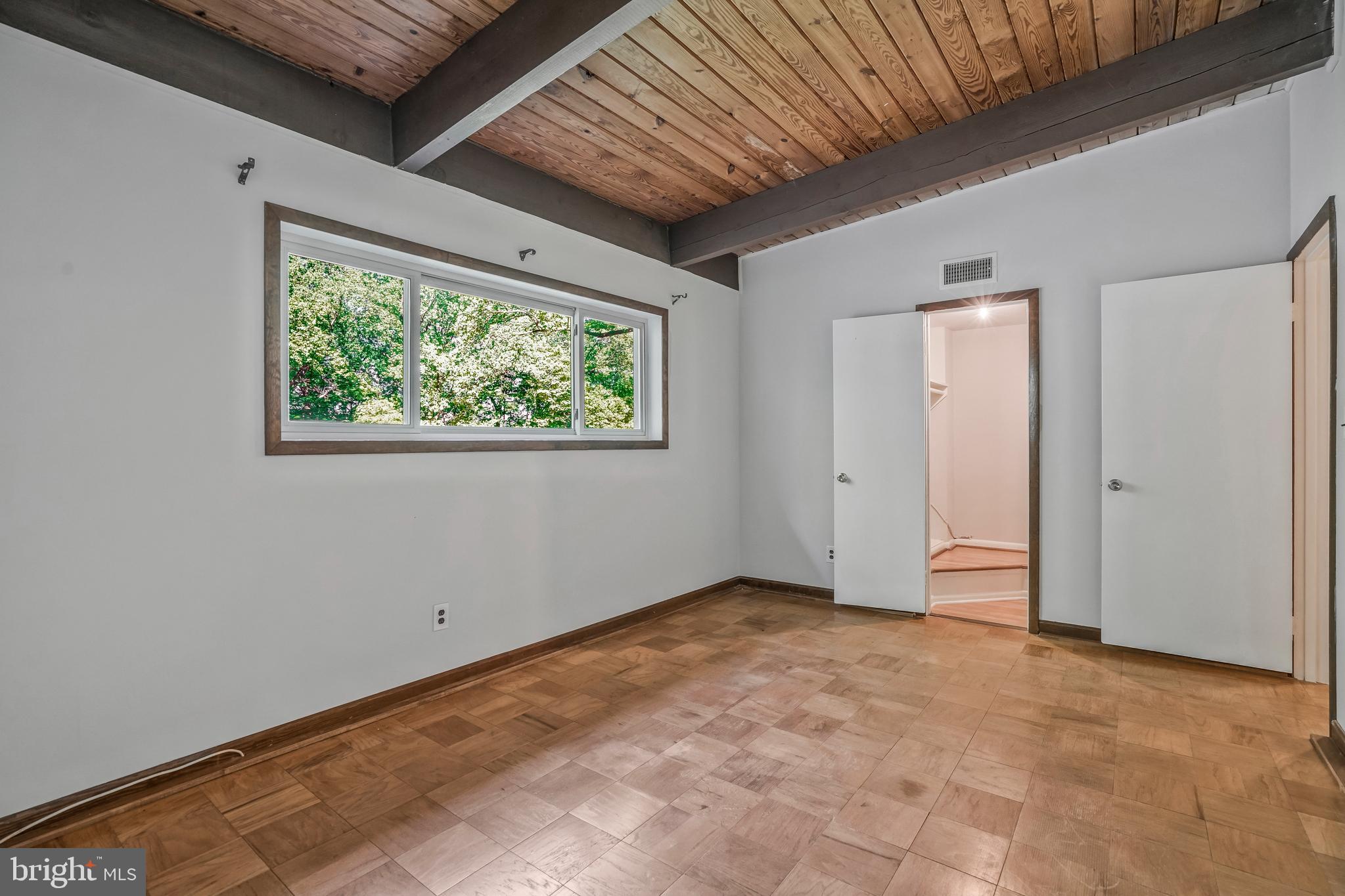 FAIRFAX HERITAGE - Residential