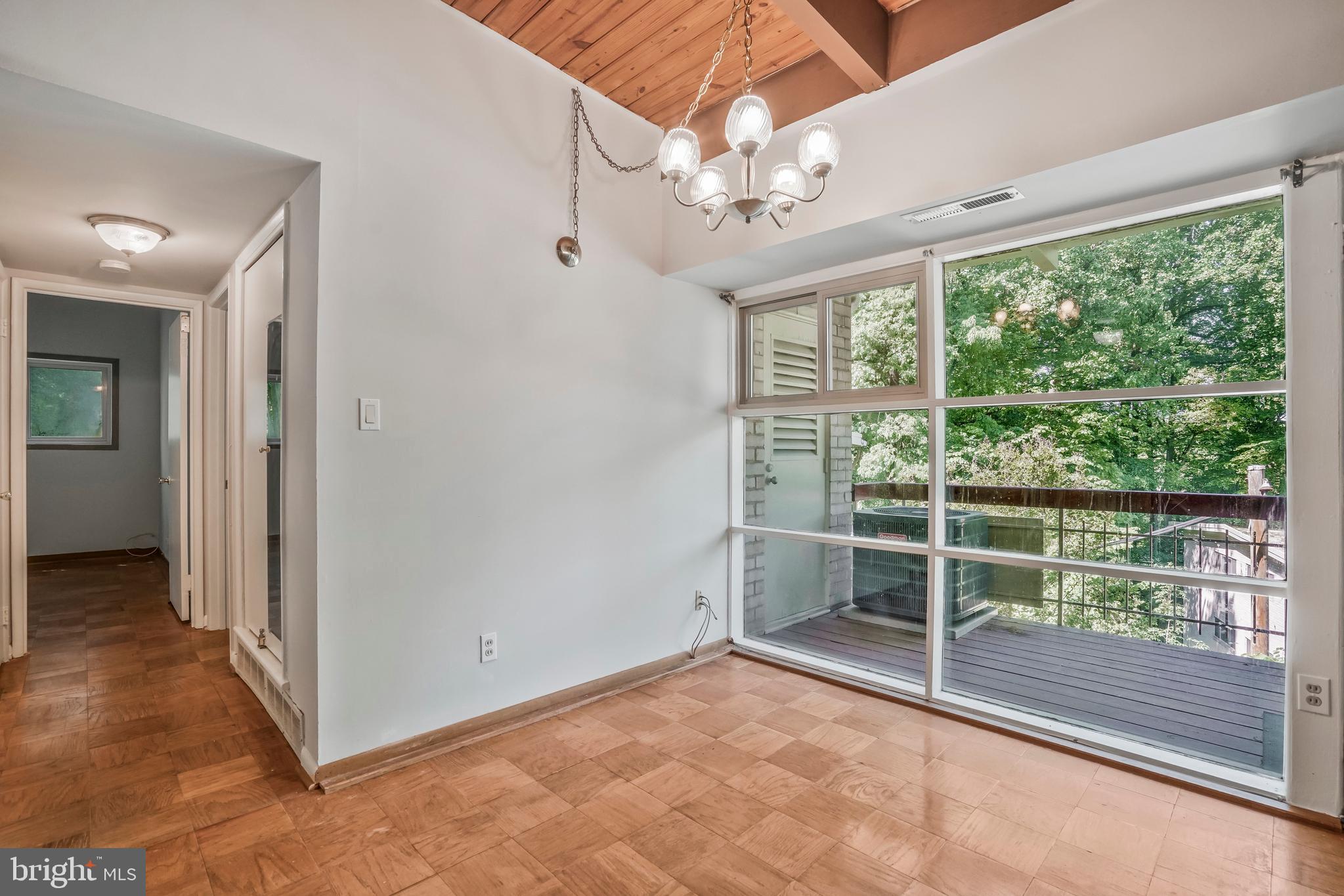 FAIRFAX HERITAGE - Residential