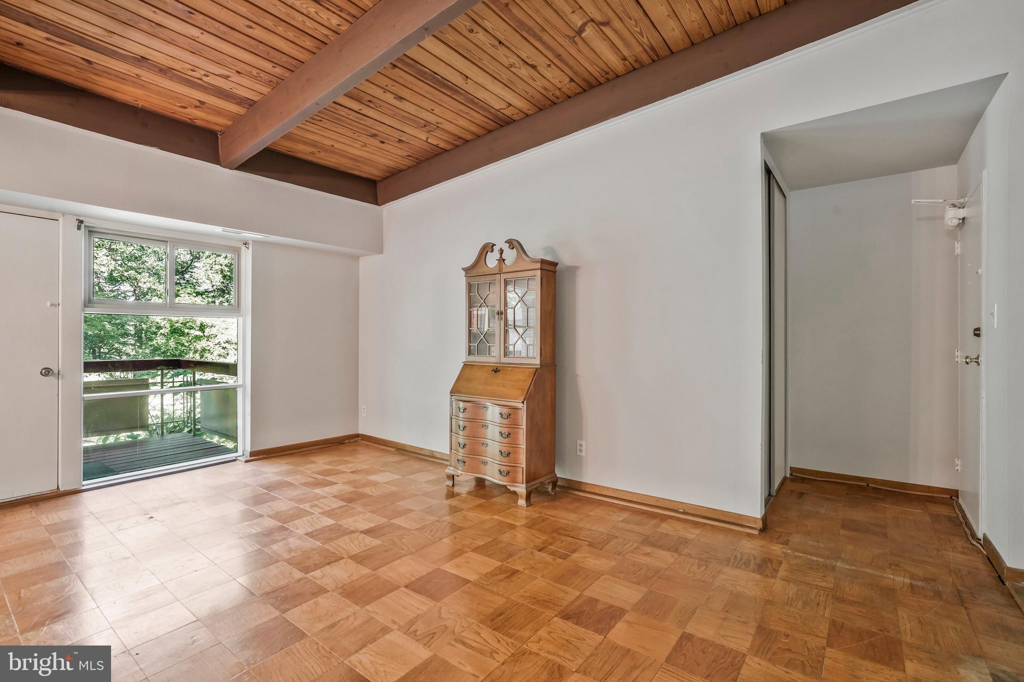 FAIRFAX HERITAGE - Residential