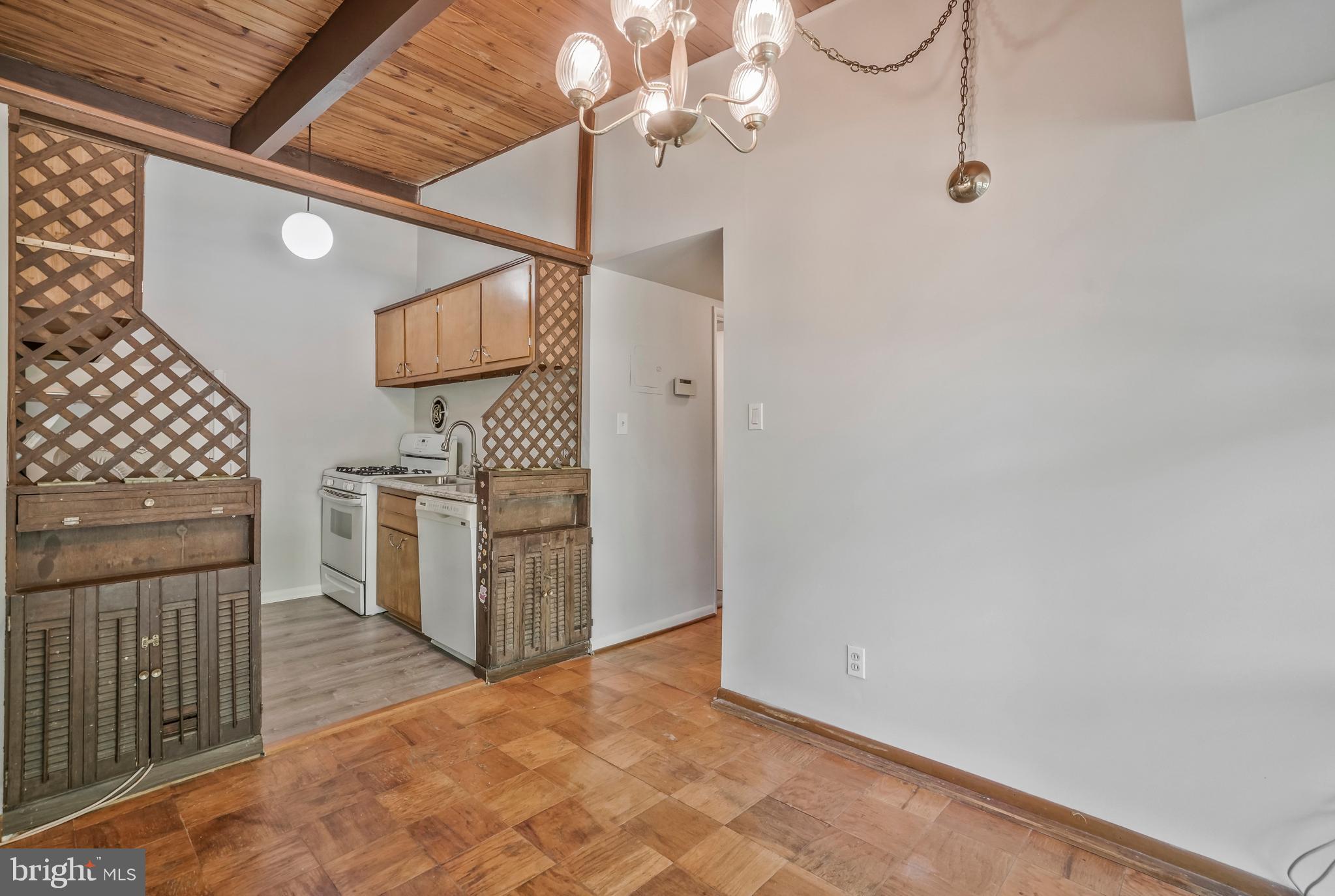 FAIRFAX HERITAGE - Residential