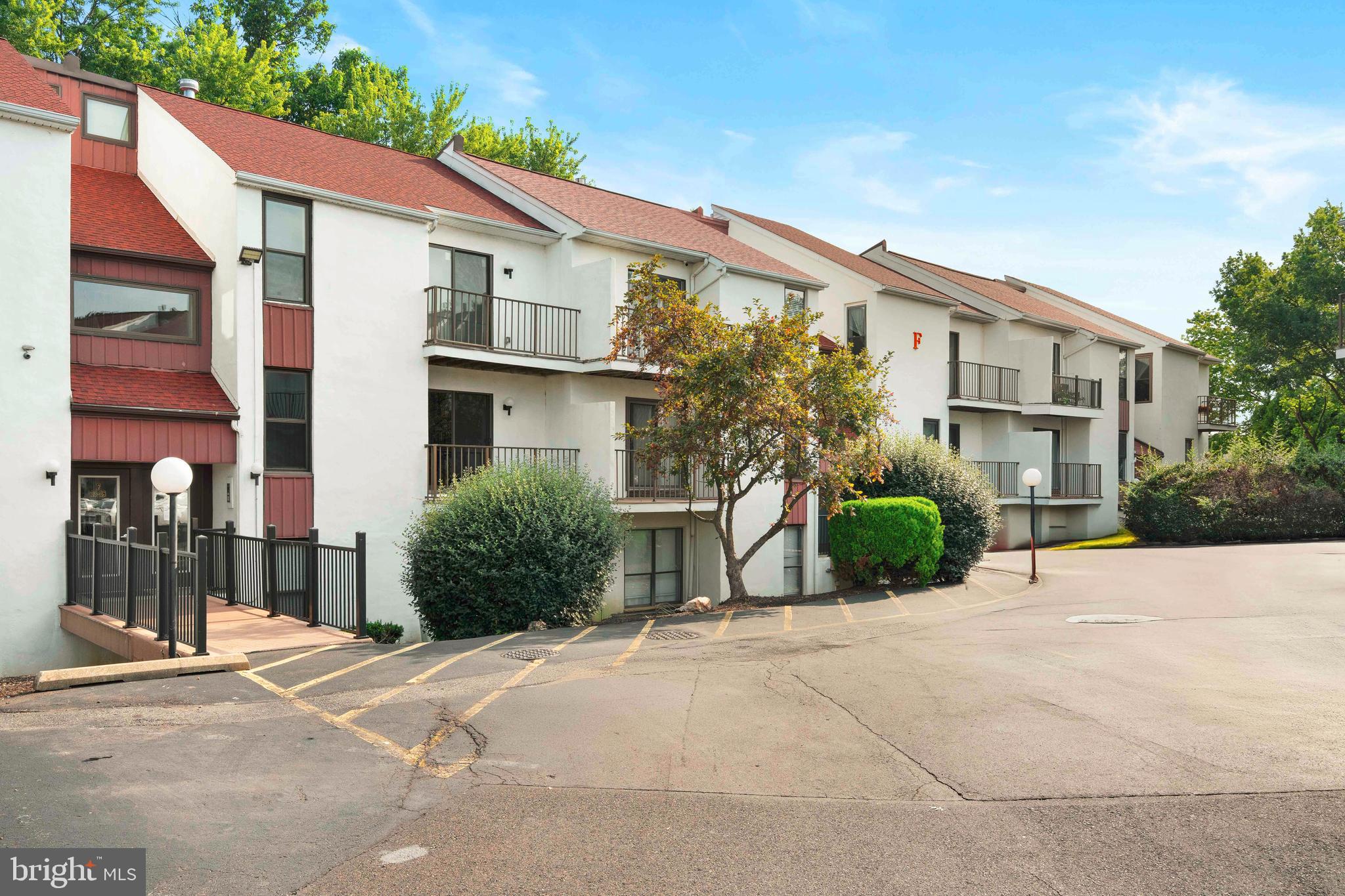 301 BYBERRY ROAD F15