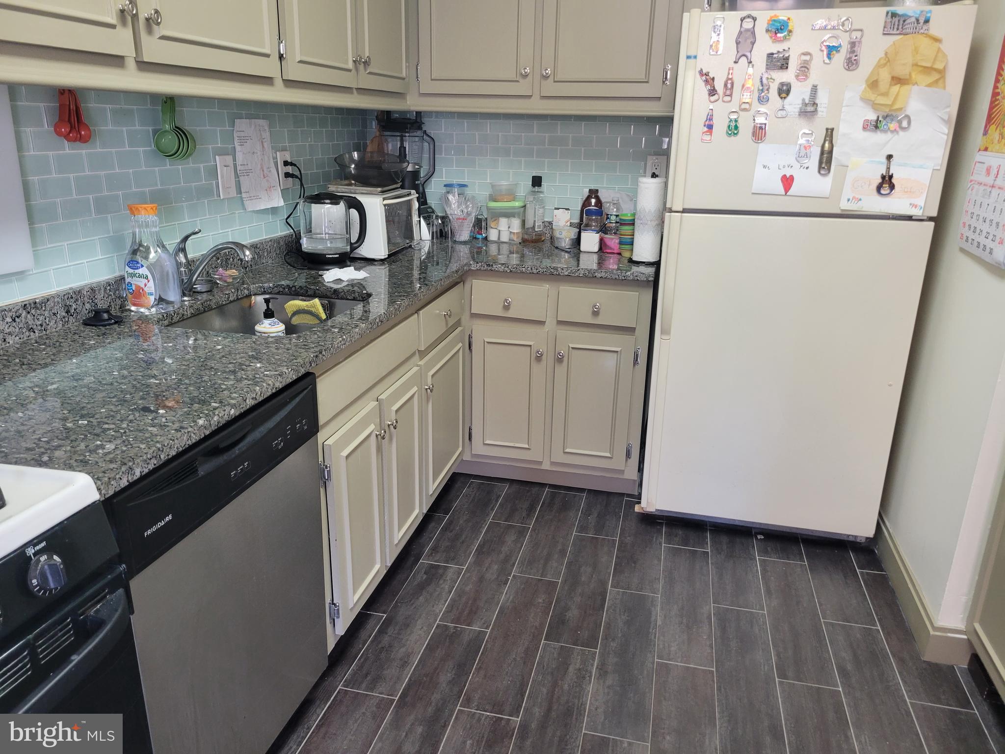 THE FORUM - Residential Lease