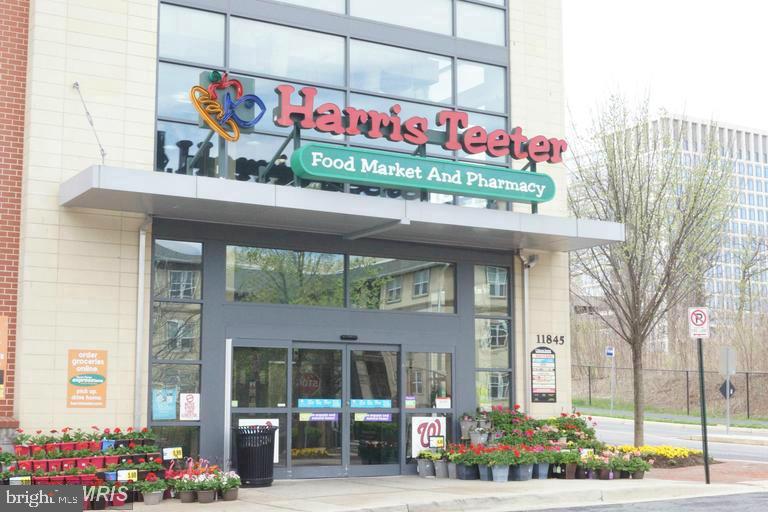 THE FORUM - Residential Lease