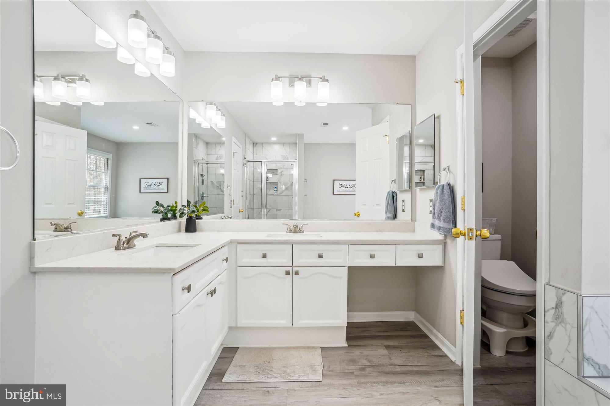 THE MANORS OF PARK RIDGE - Residential