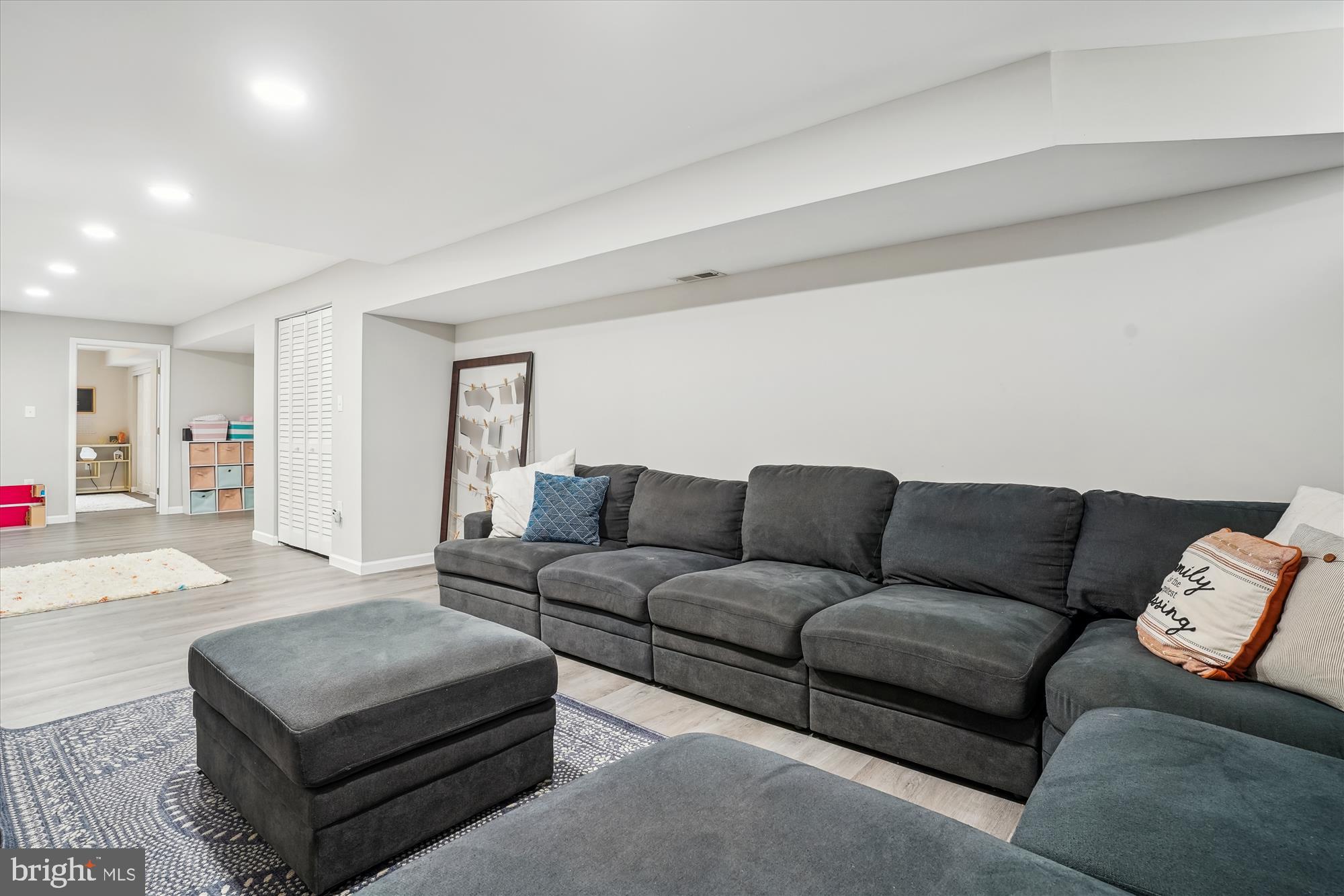 THE MANORS OF PARK RIDGE - Residential