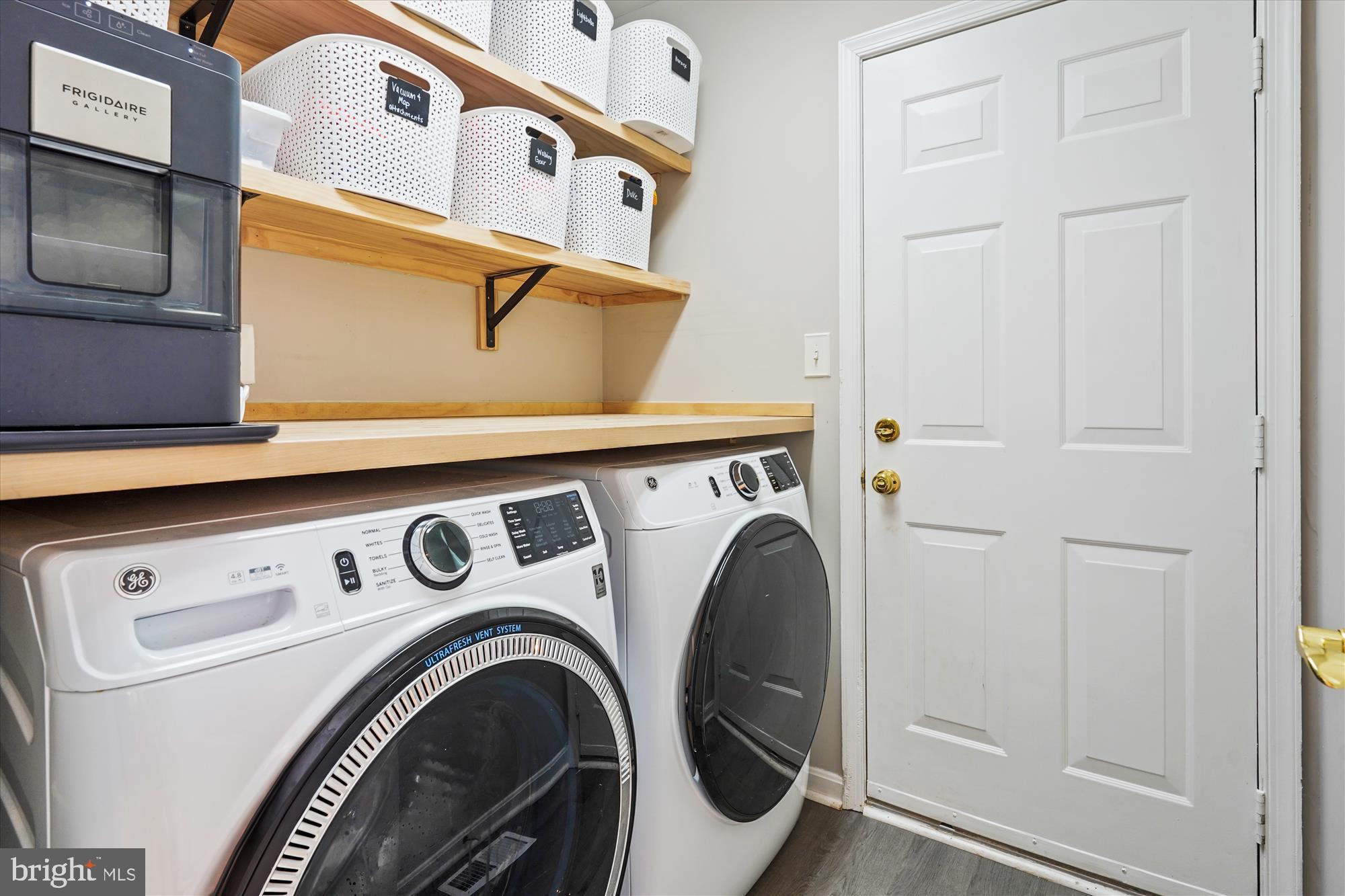 THE MANORS OF PARK RIDGE - Residential