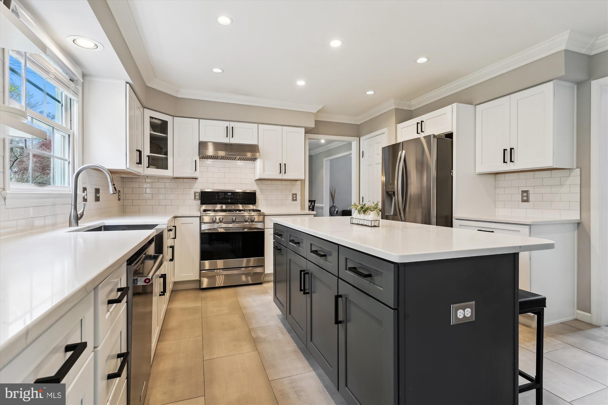 THE MANORS OF PARK RIDGE - Residential