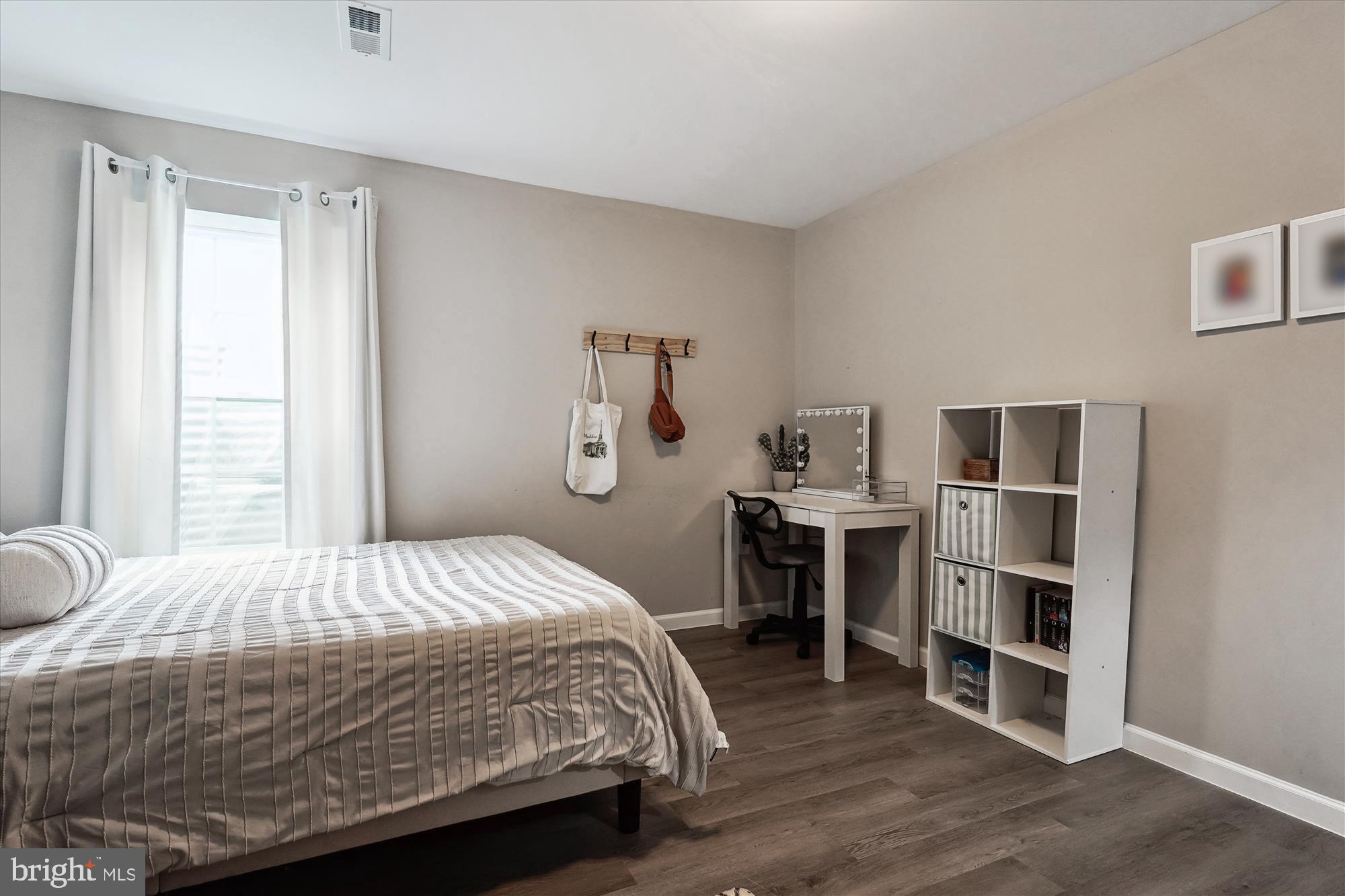 THE MANORS OF PARK RIDGE - Residential