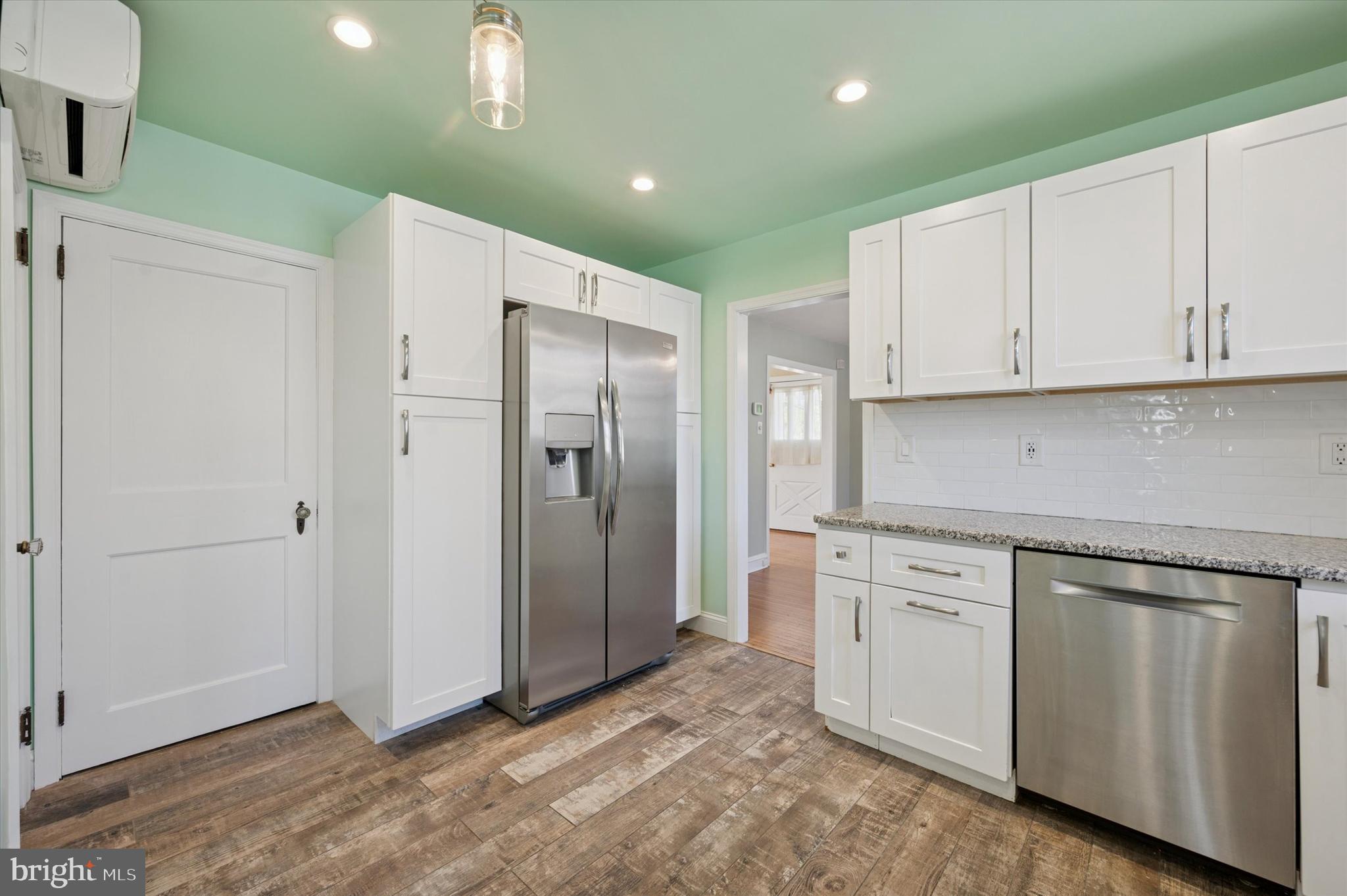 MANOA - Residential Lease