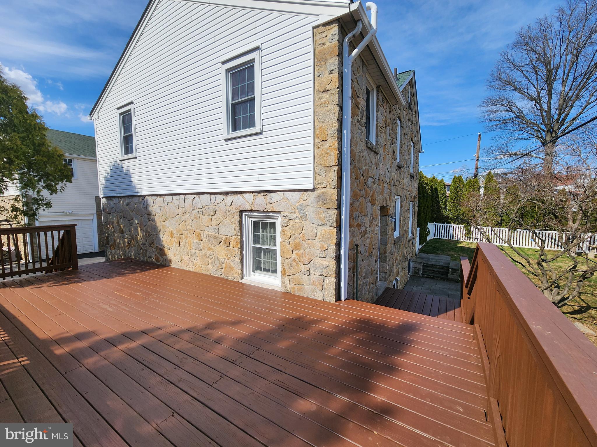 MANOA - Residential Lease