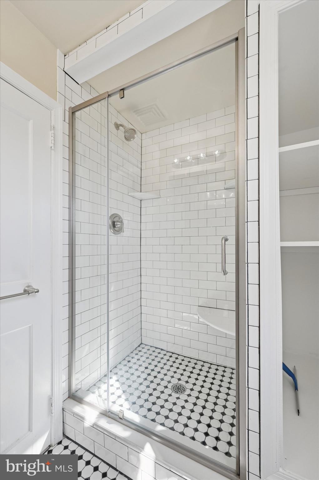 MANOA - Residential Lease