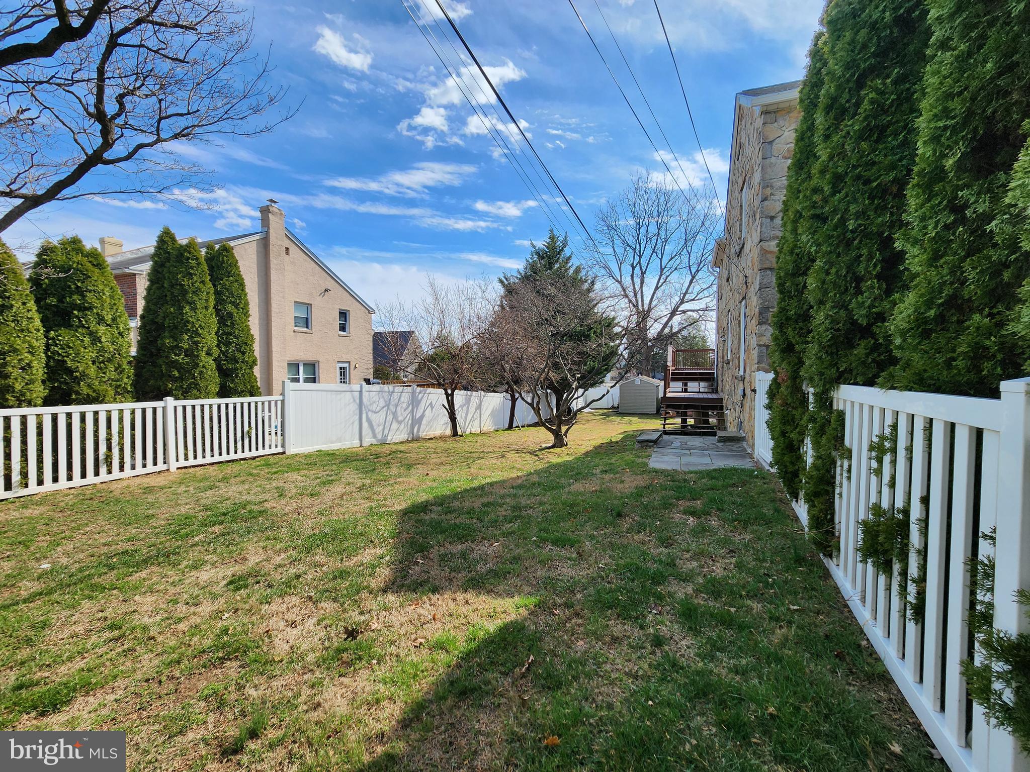 MANOA - Residential Lease