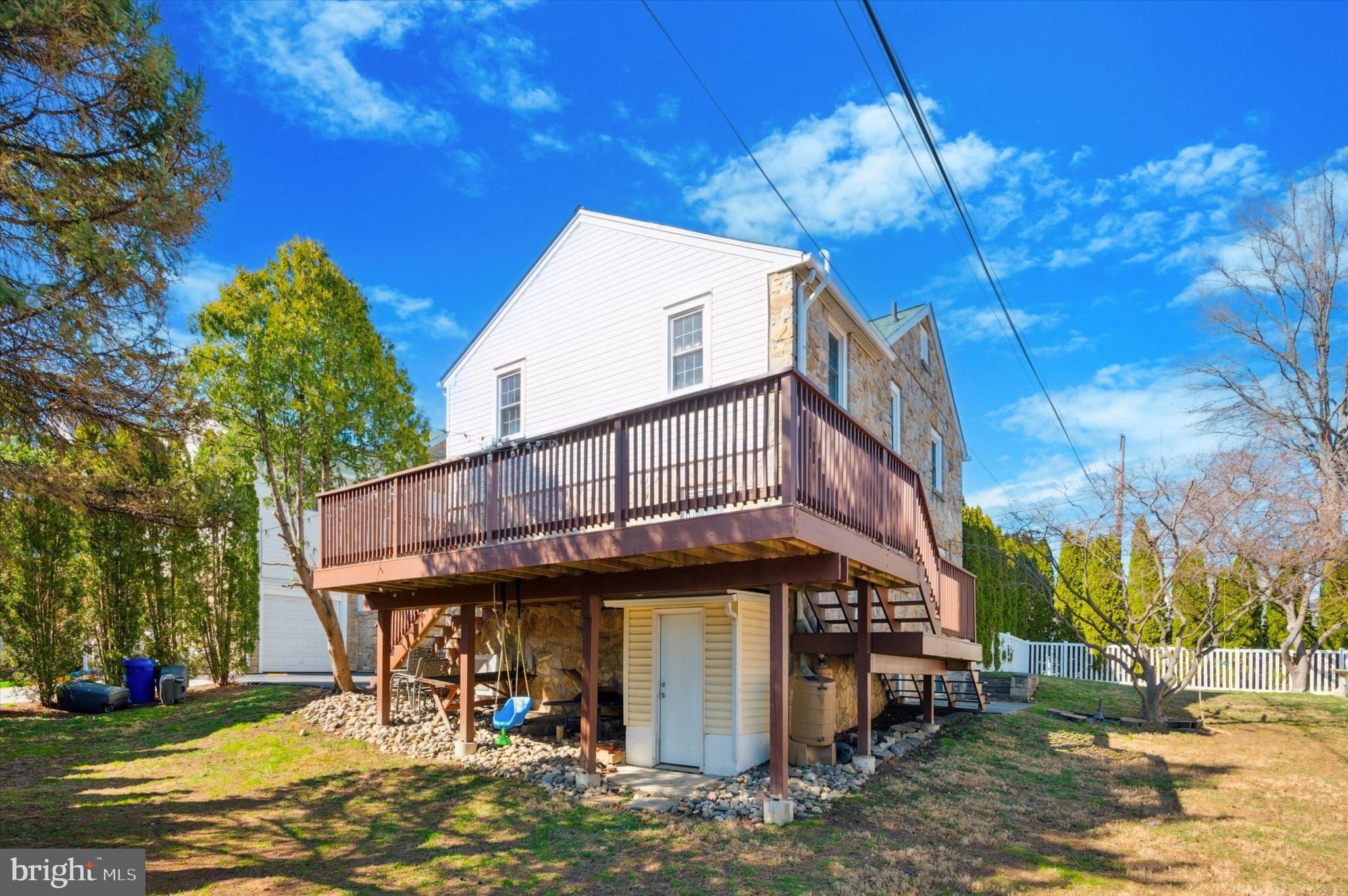 MANOA - Residential Lease