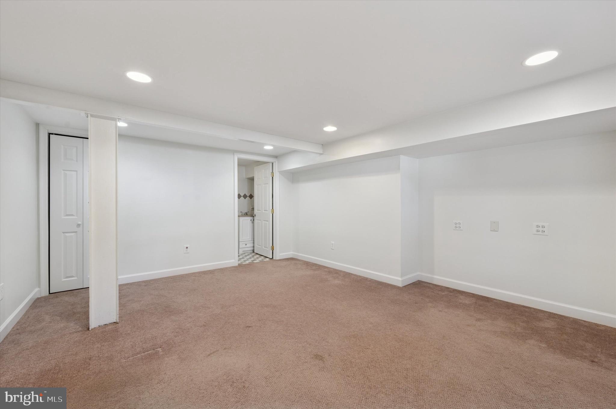 MANOA - Residential Lease