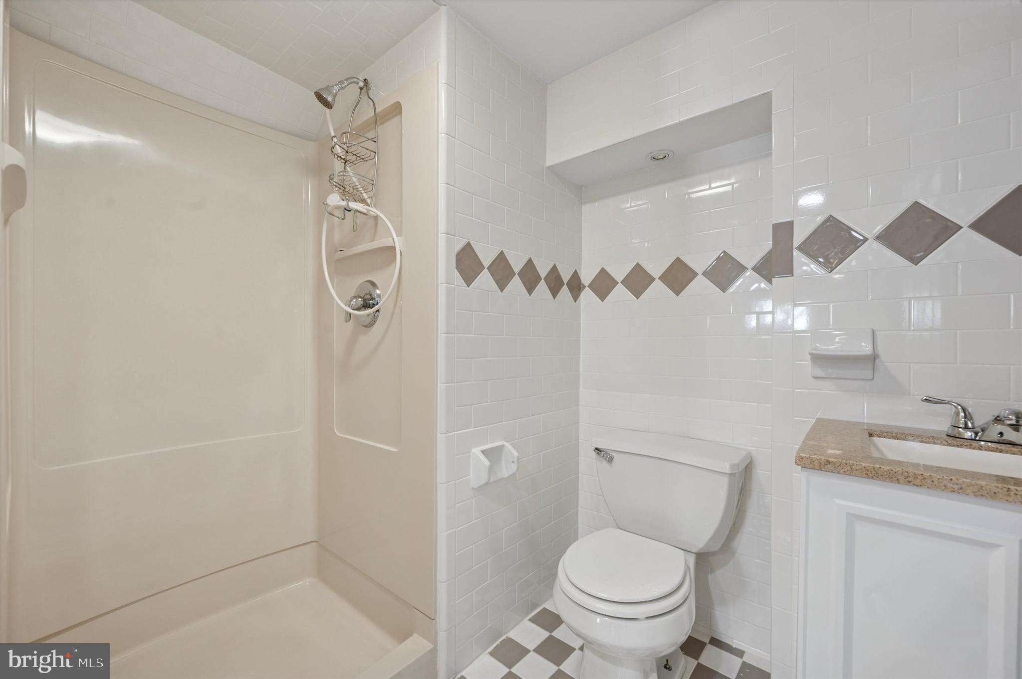 MANOA - Residential Lease