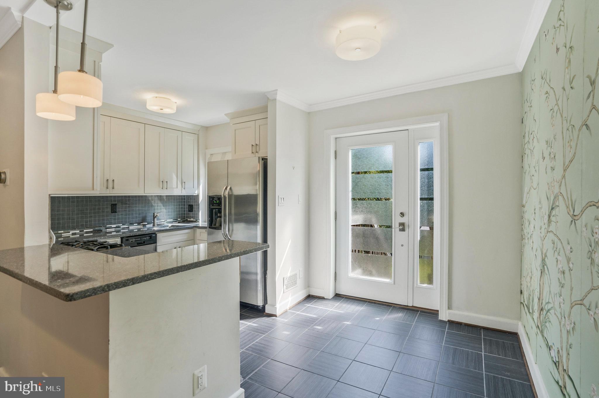 ROSEMONT - Residential Lease